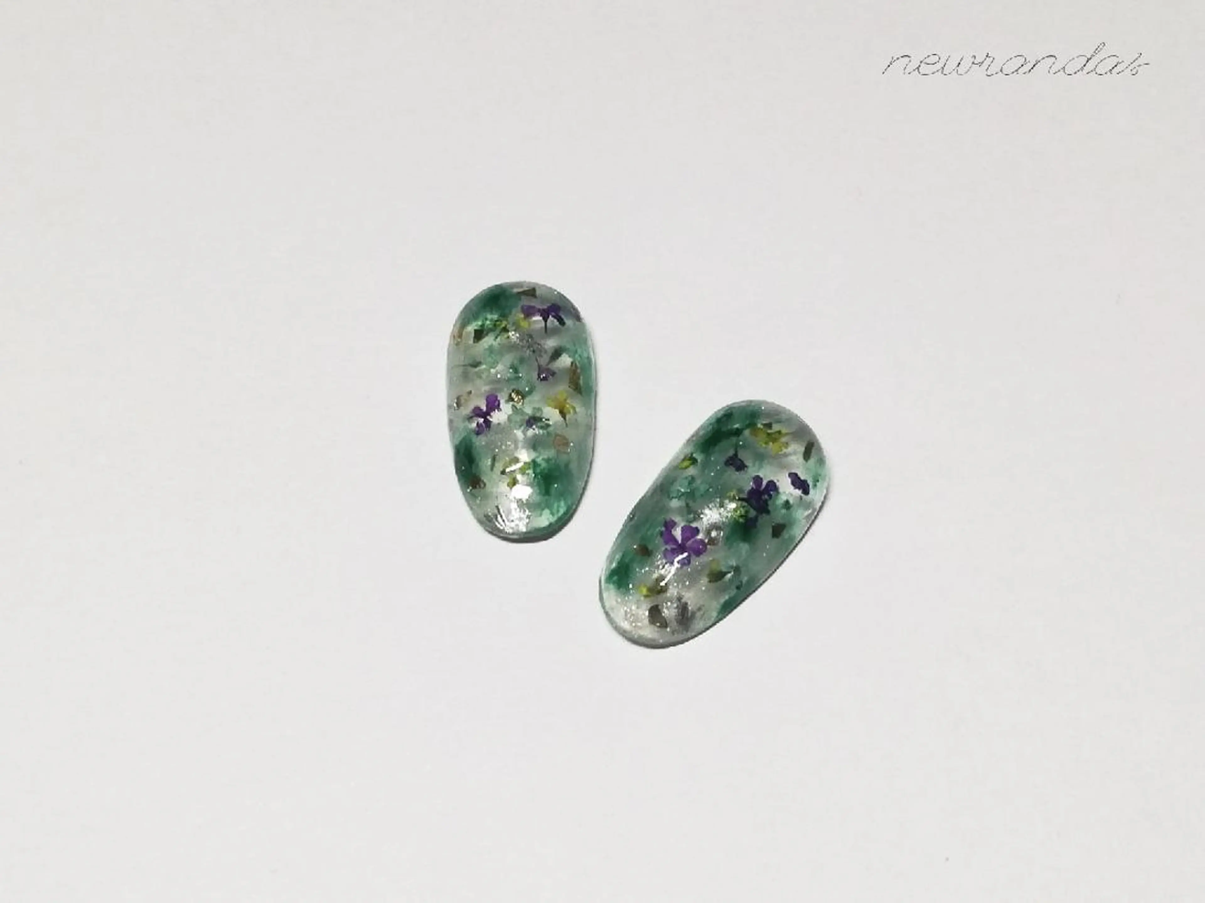 ネイル newrandas hitomiのネイルデザイン