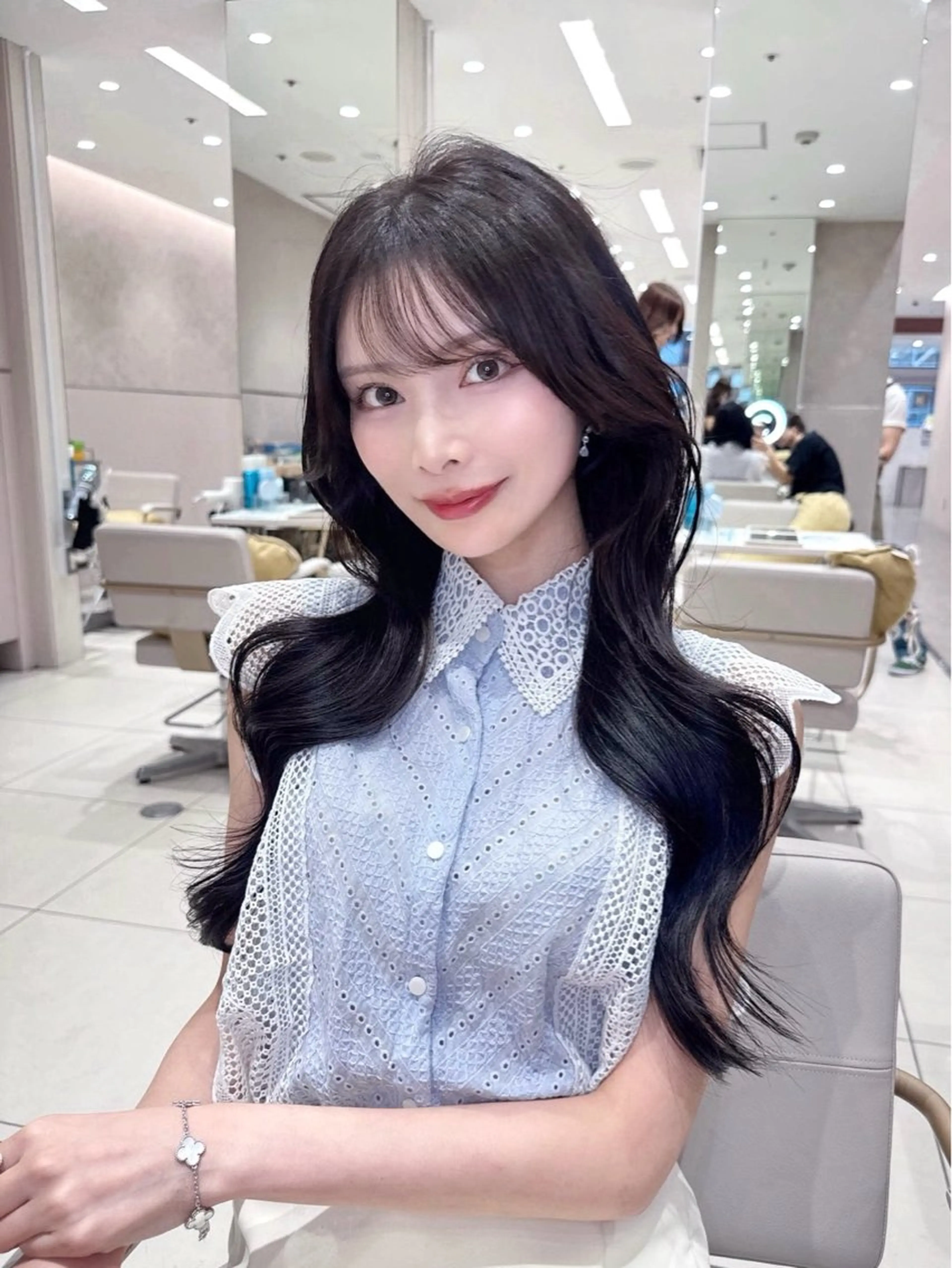 ロング カラー カット ヘアカラー トリートメント ヘッドスパ ヘアセット 韓国ヘア/レイヤー/ 顔まわり/りょーとのヘアスタイル