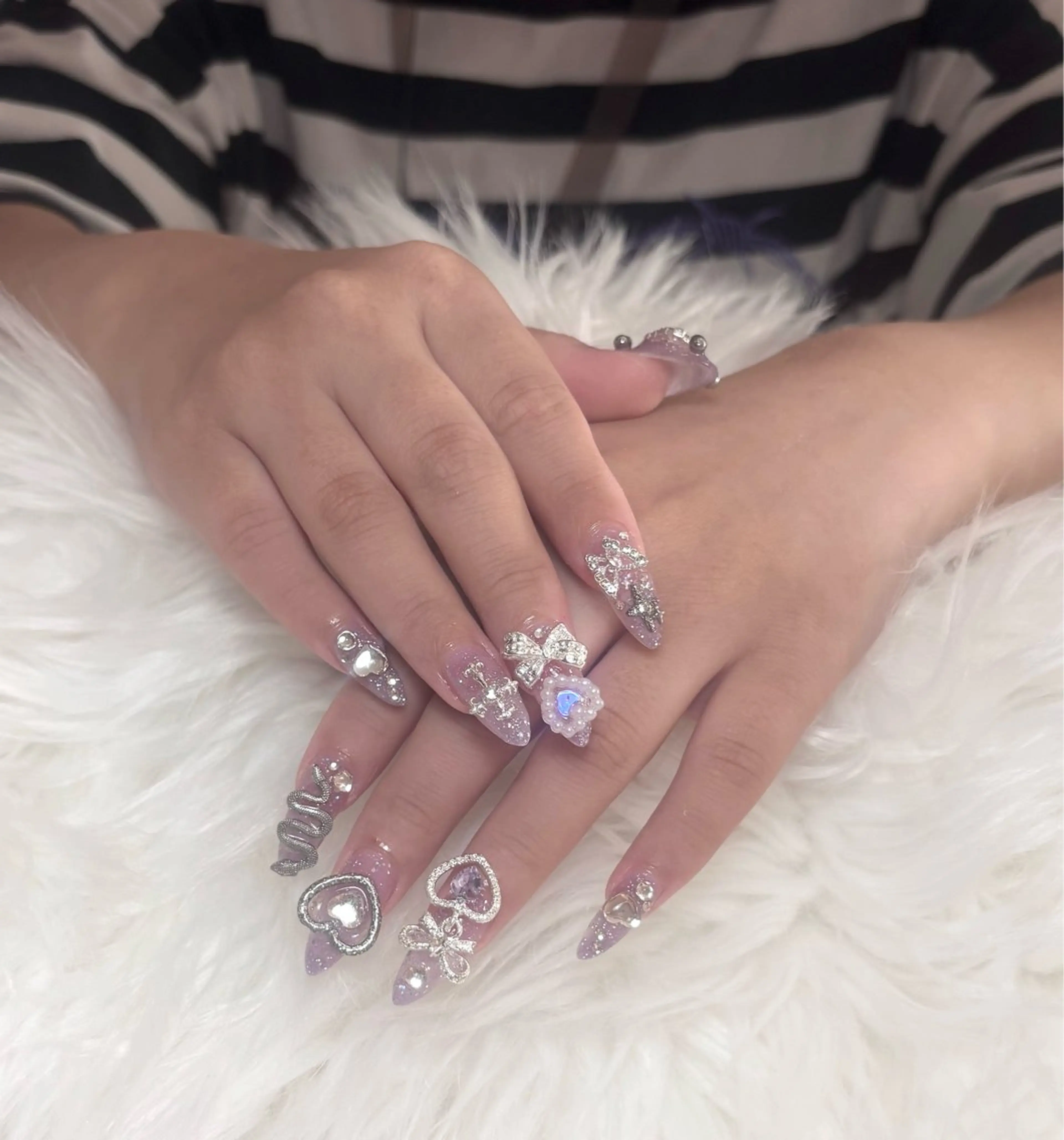 ネイル ホログラムネイル ラメ(グリッター) パープル Re.LABO 岩倉店所属・MIYU /Re.LABOのネイルデザイン