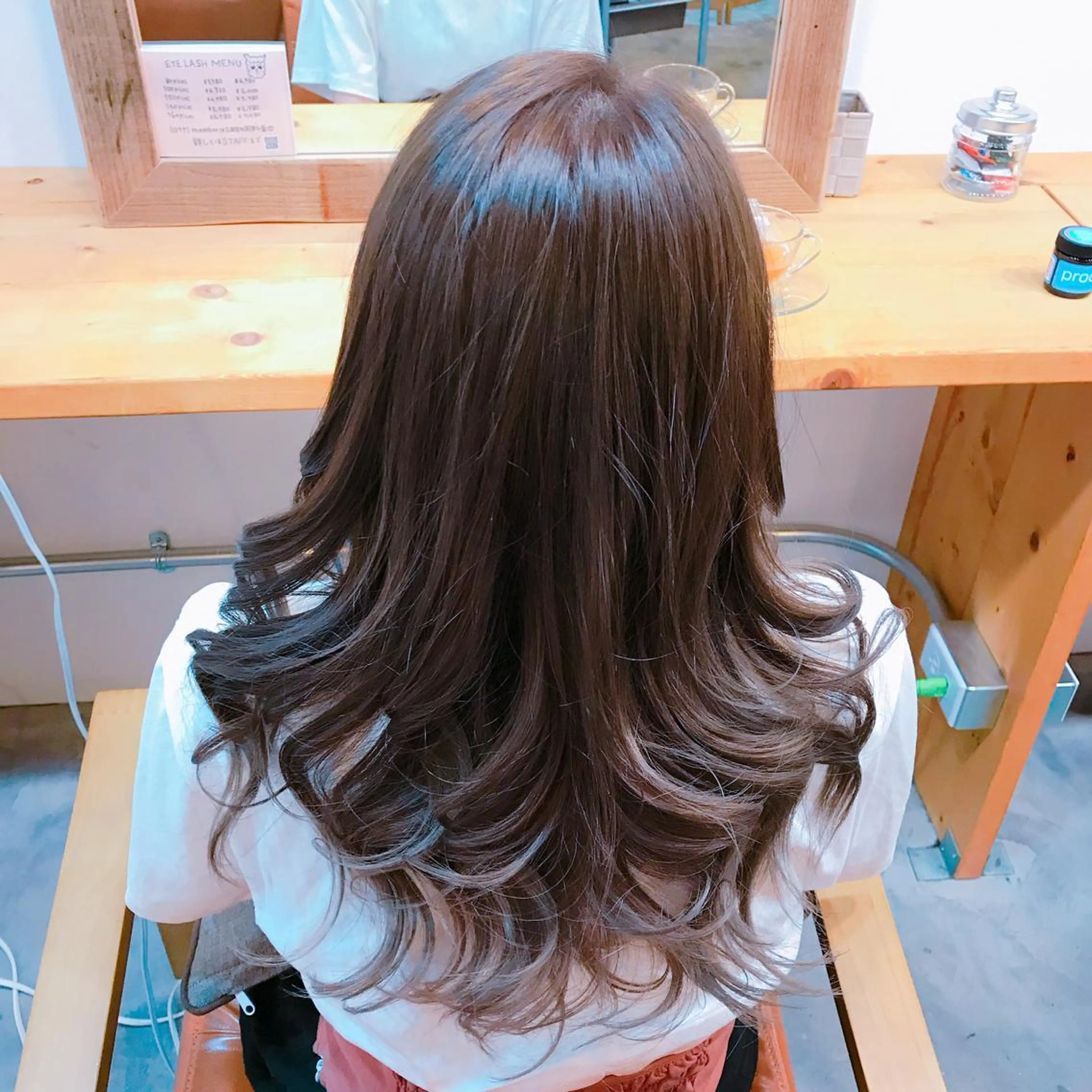 ロング カラー アッシュ ベージュカラー ハイトーンカラー イルミナカラー 🌈限定価格🌈 鈴木　瑛輔のヘアスタイル