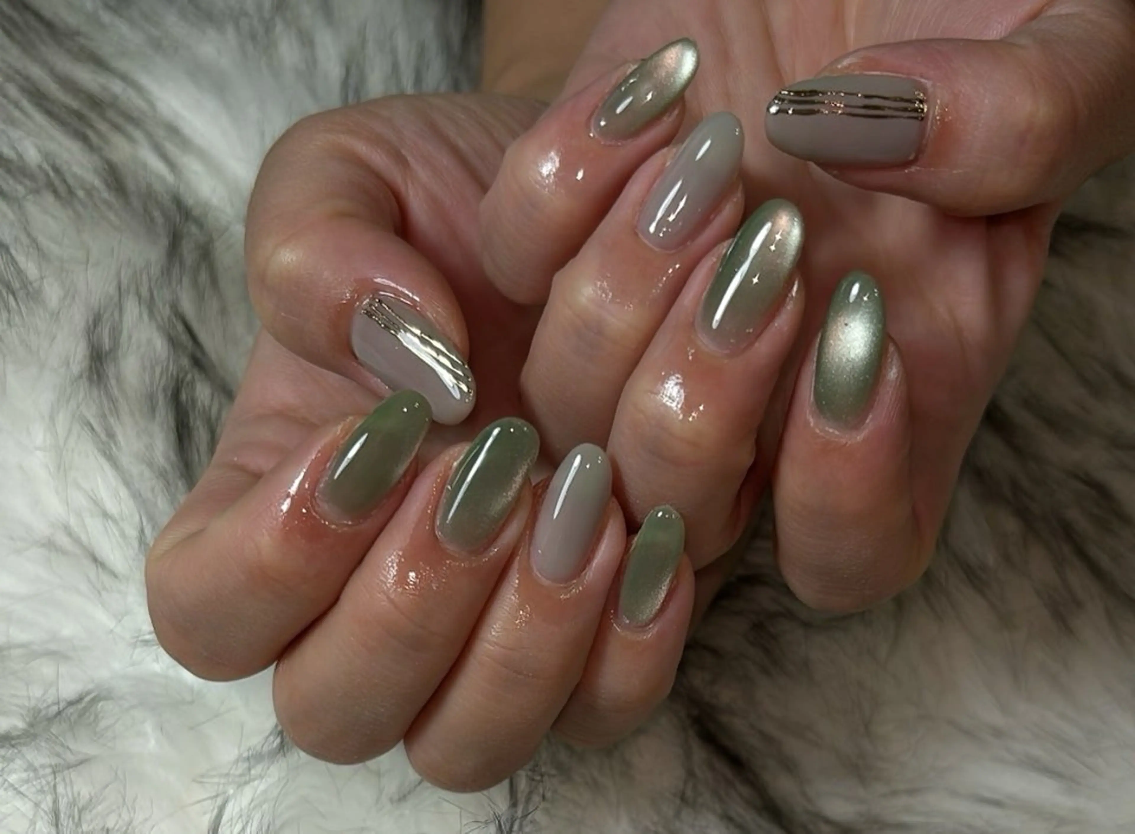 ネイル オーロラネイル ブルー フットネイル フレンチネイル ジェルネイル ハンドネイル kiki nail たまプラーザのネイルデザイン