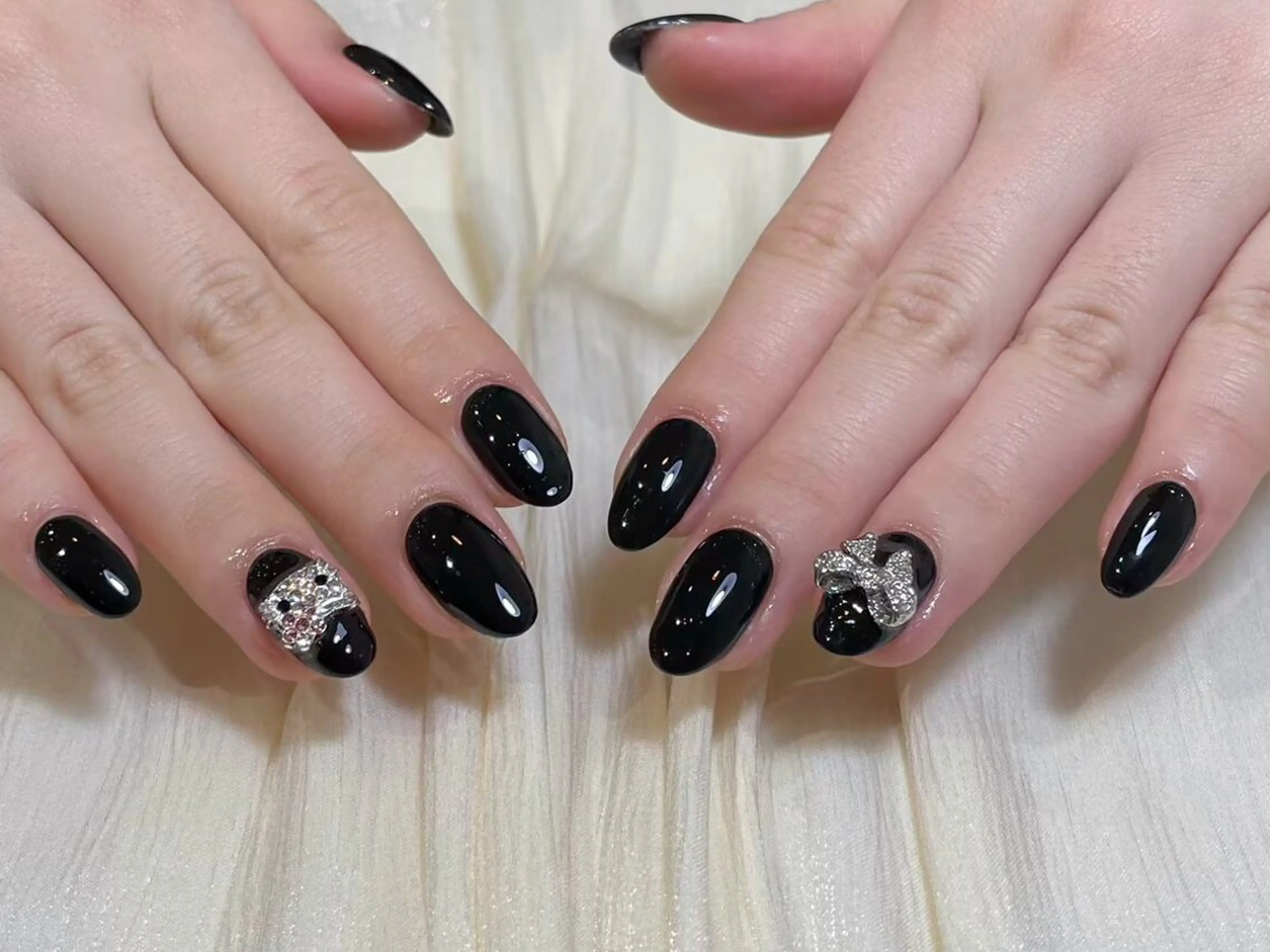 ネイル アートネイル オーロラネイル ガーリー キラキラネイル 韓国ネイル ハンドネイル 3_Leah_ Nailのネイルデザイン