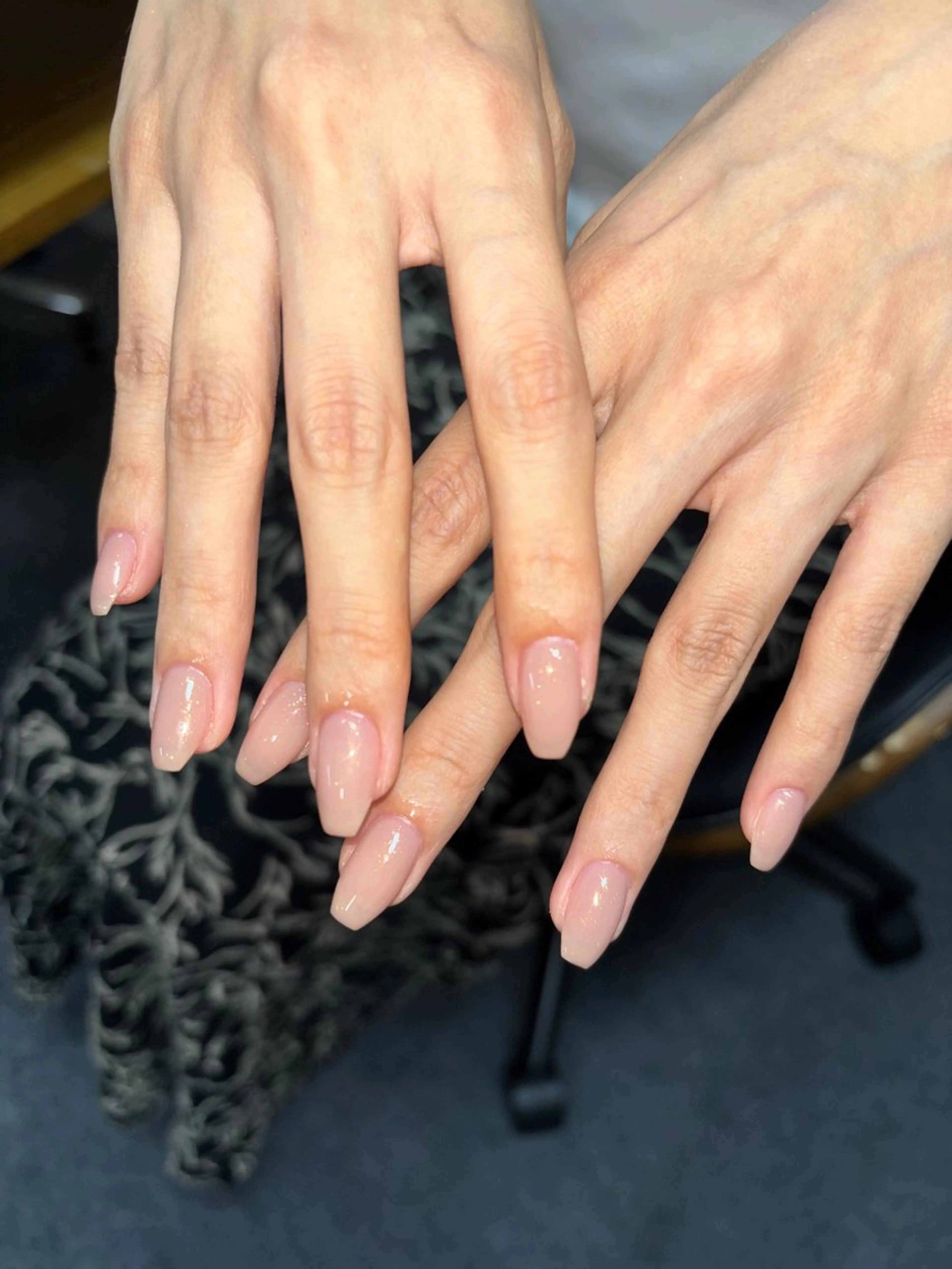 ネイル オフィスネイル ワンカラーネイル ピンク ピンクベージュ ショートネイル ハンドネイル ハンドケア 🎀NAIL🎀 AI🪄︎︎◝✩のネイルデザイン