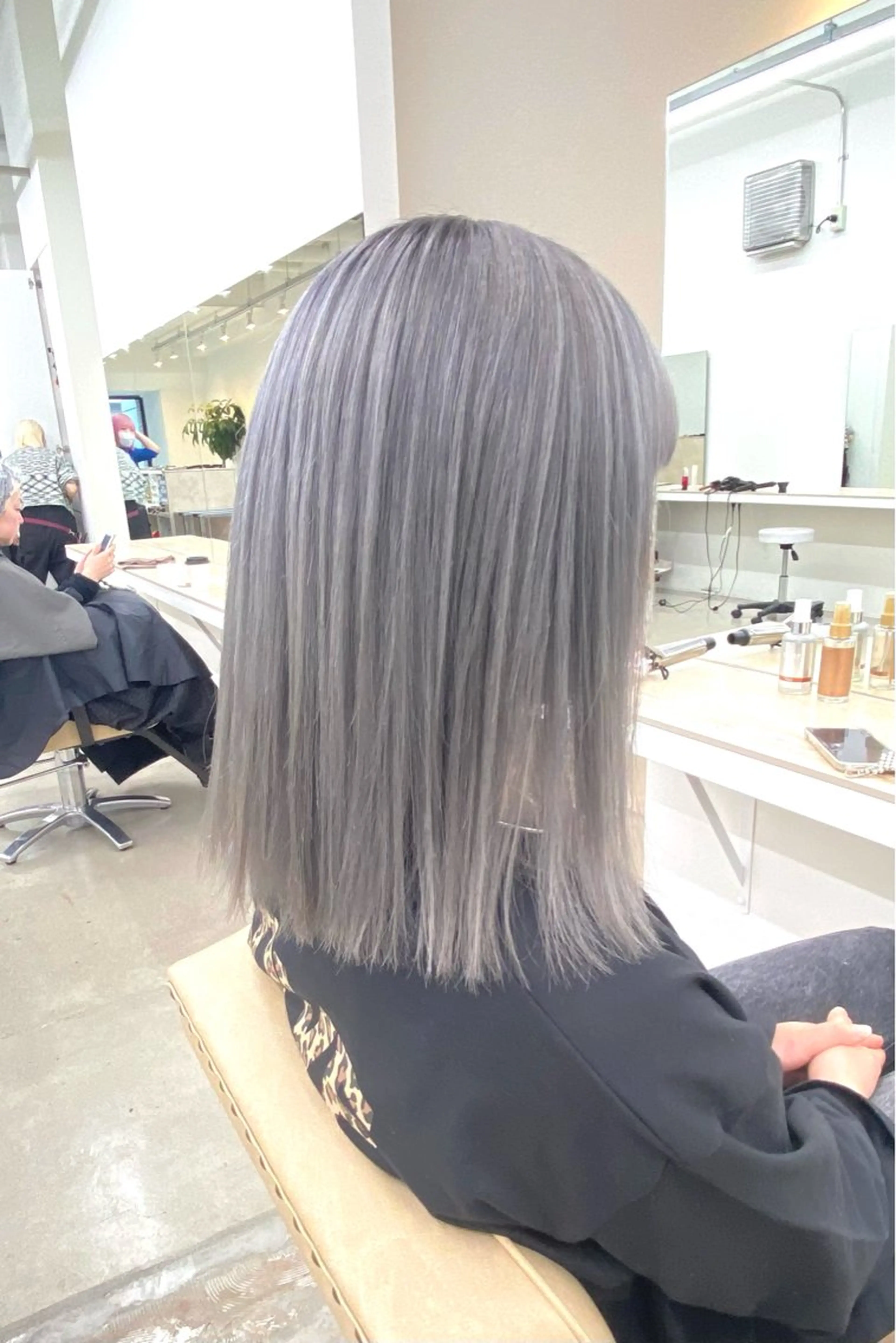 ミディアム BOB🌟ハイトーン /ブリーチ/TAKUのヘアスタイル