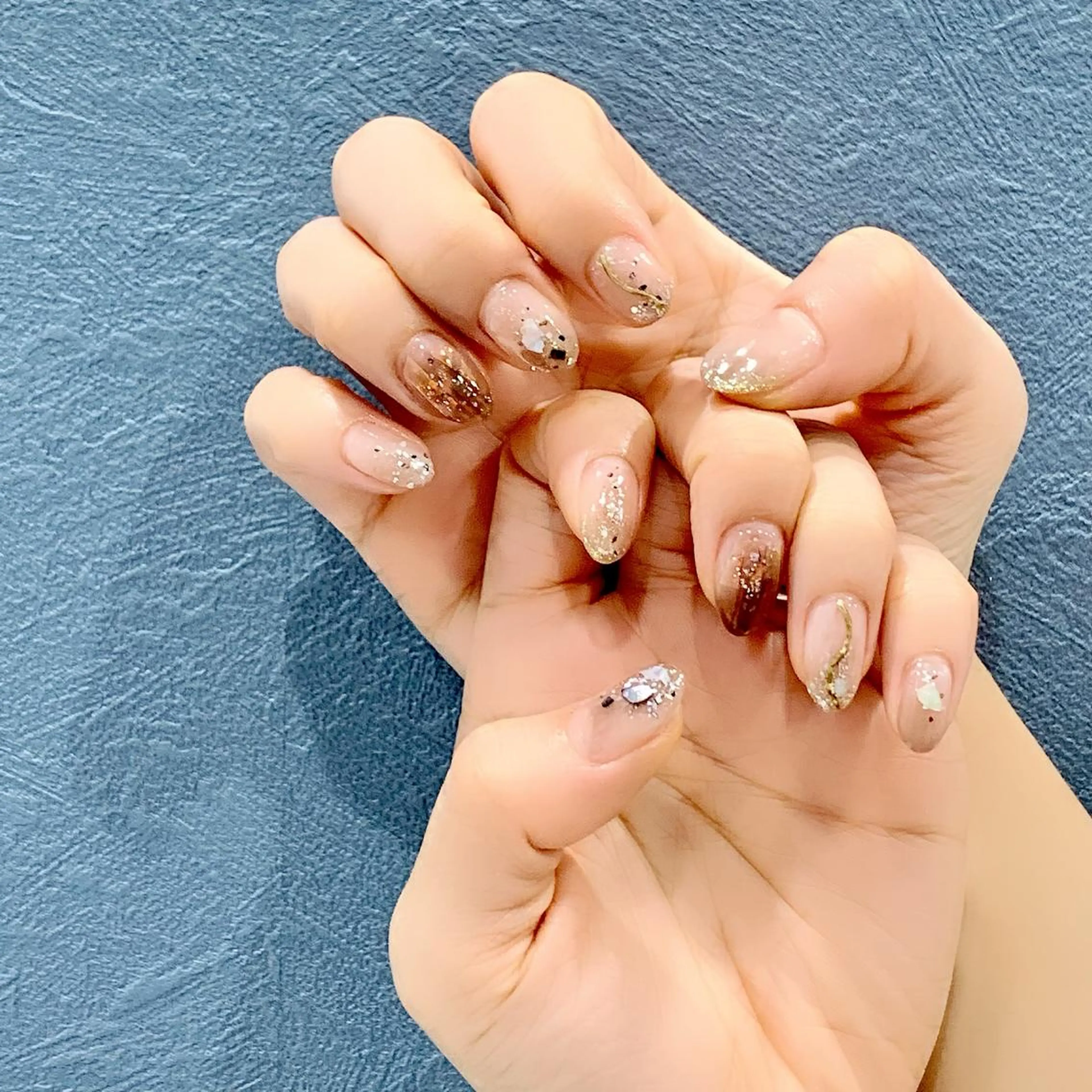 ネイル ブラウン ニュアンスネイル ハンドネイル 佐藤 まりえのネイルデザイン