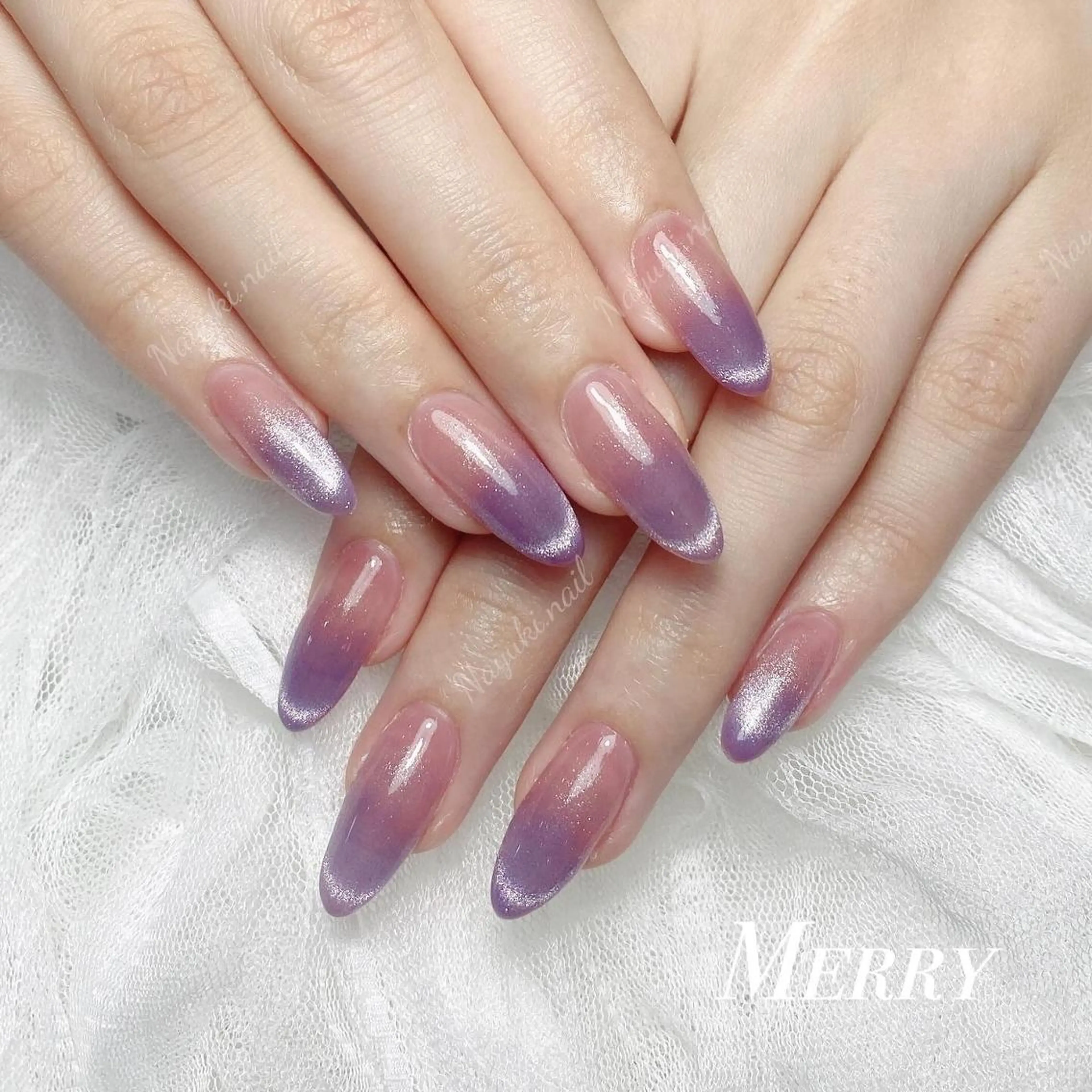 ネイル ハンドネイル 🦋 Queenieのネイルデザイン