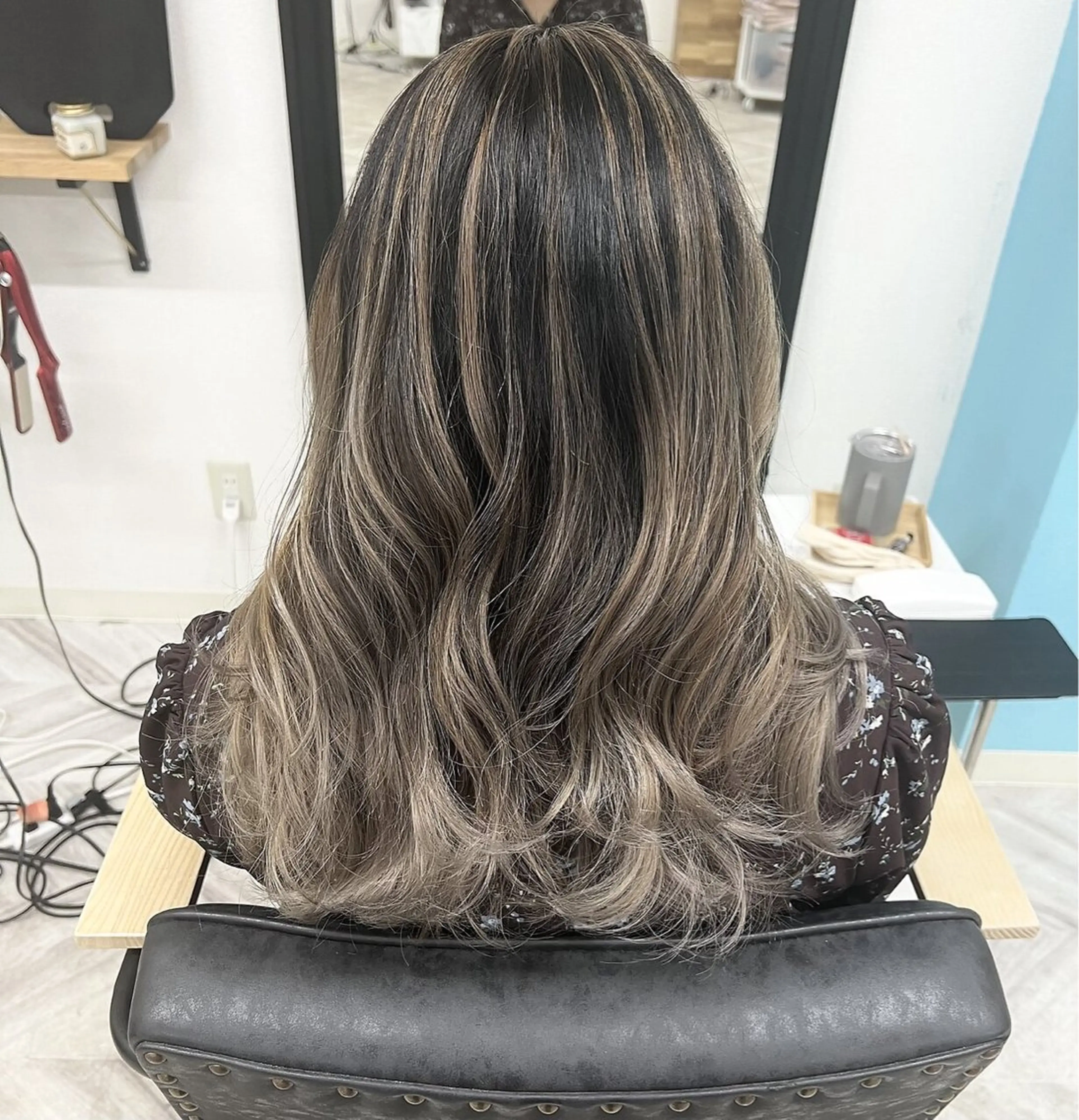 カラー YU MAのヘアスタイル