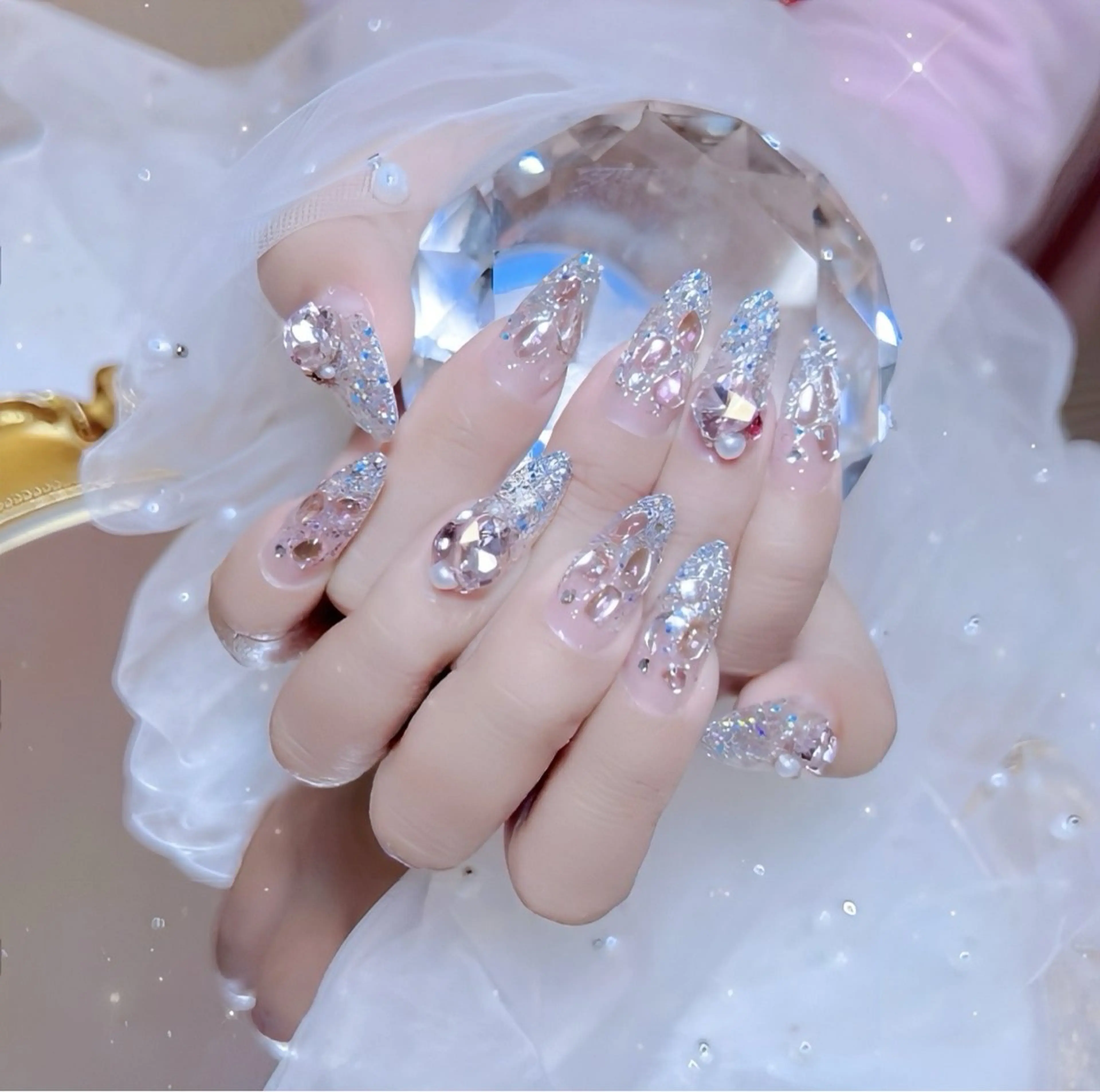 ネイル ハンドネイル ハンドケア Crystal Eye&Nailのマツエク・マツパデザイン
