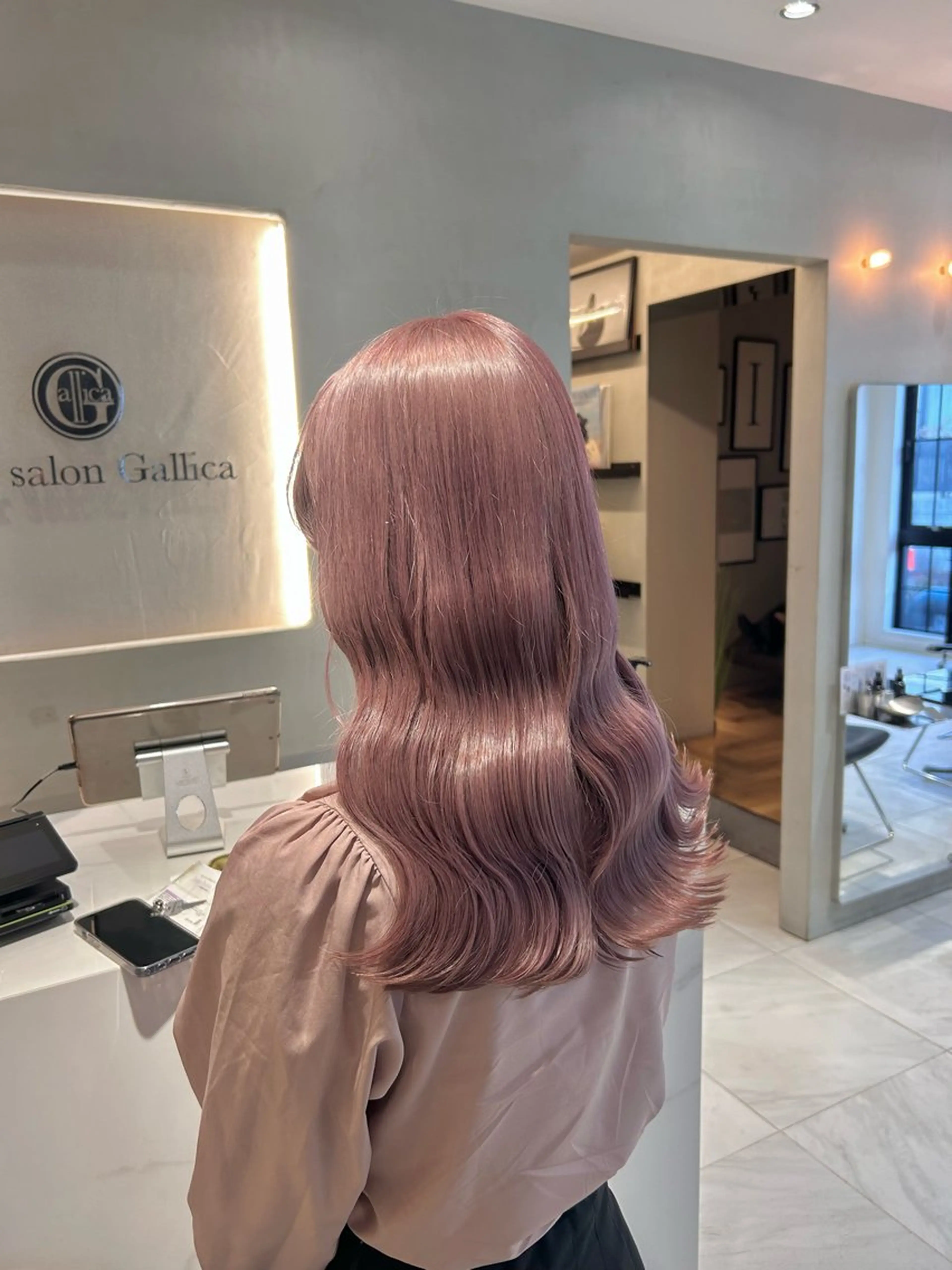 カラー ハイトーンカラー ヘアカラー トリートメント ヘッドスパ ヘアセット miko🪽地毛風/ ハイトーン/レイヤーのヘアスタイル