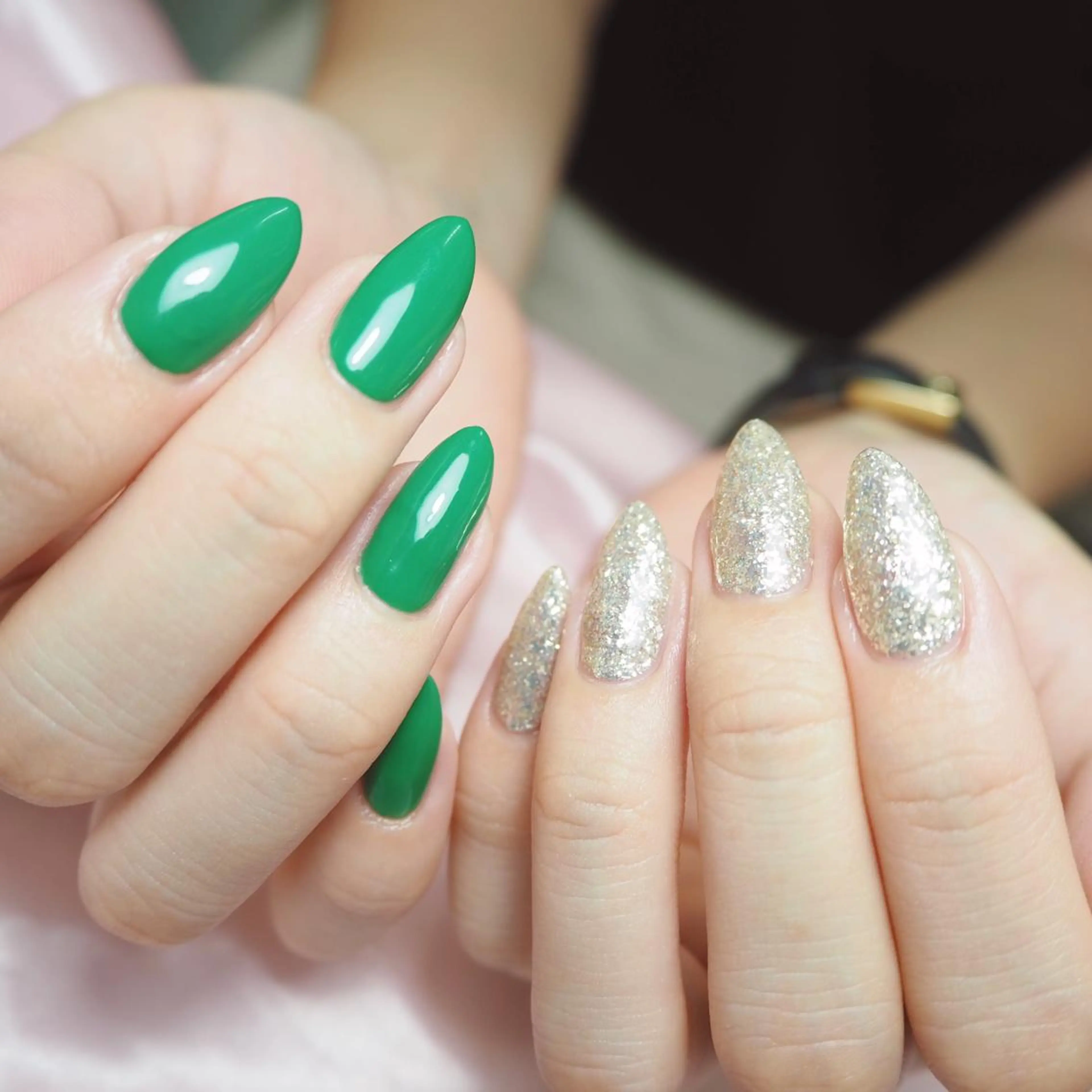 ネイル 卒業式 スカルプネイル ハンドネイル 深爪を断らない スカルプ高評価店のネイルデザイン