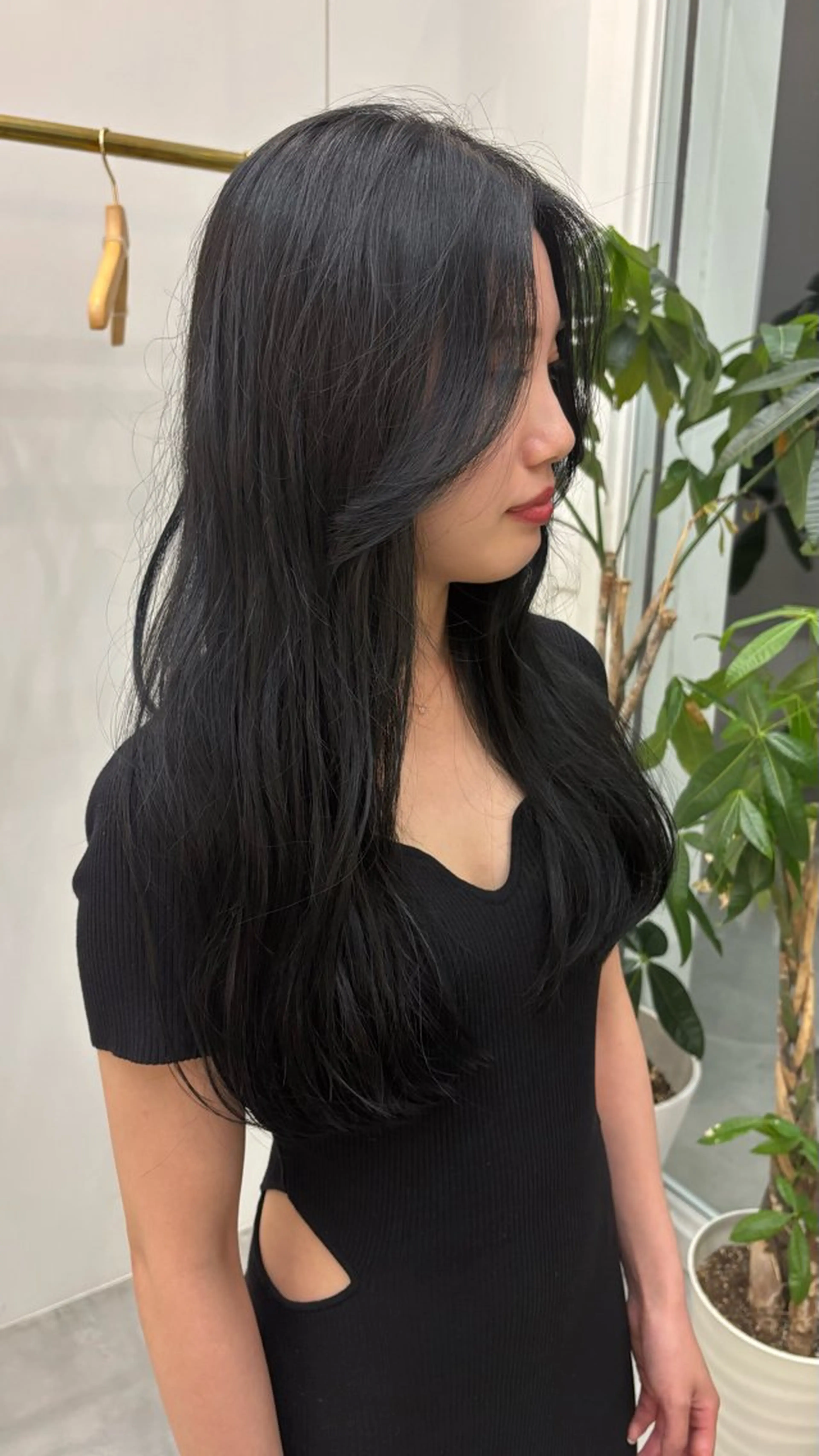 ロング カラー 伊藤 ゆいなのヘアスタイル