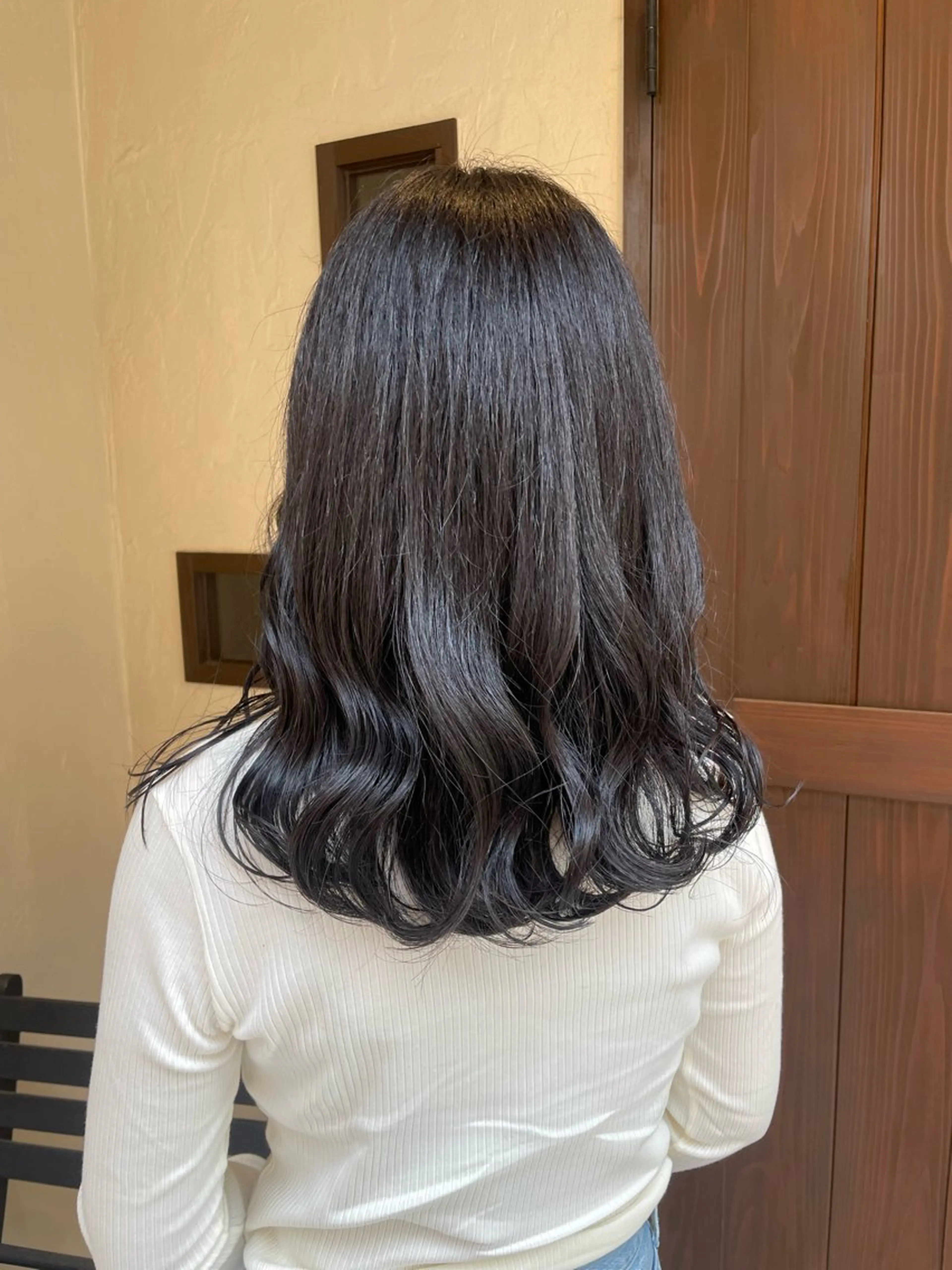 セミロング カット ヘアカラー 大庭 萌瑚のヘアスタイル