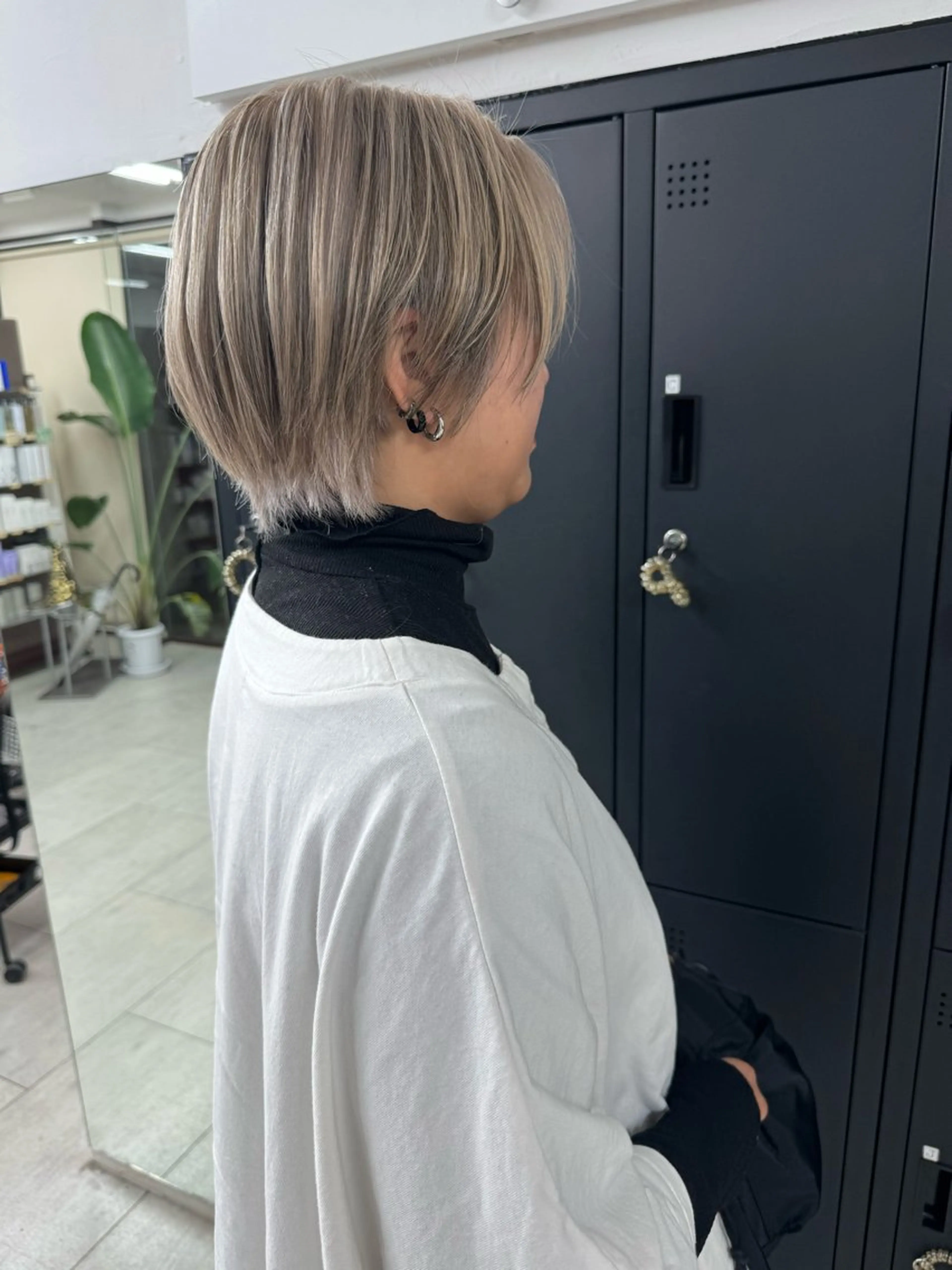 ショート カット ヘアカラー トリートメント カラー職人/上川原 雄飛のヘアスタイル