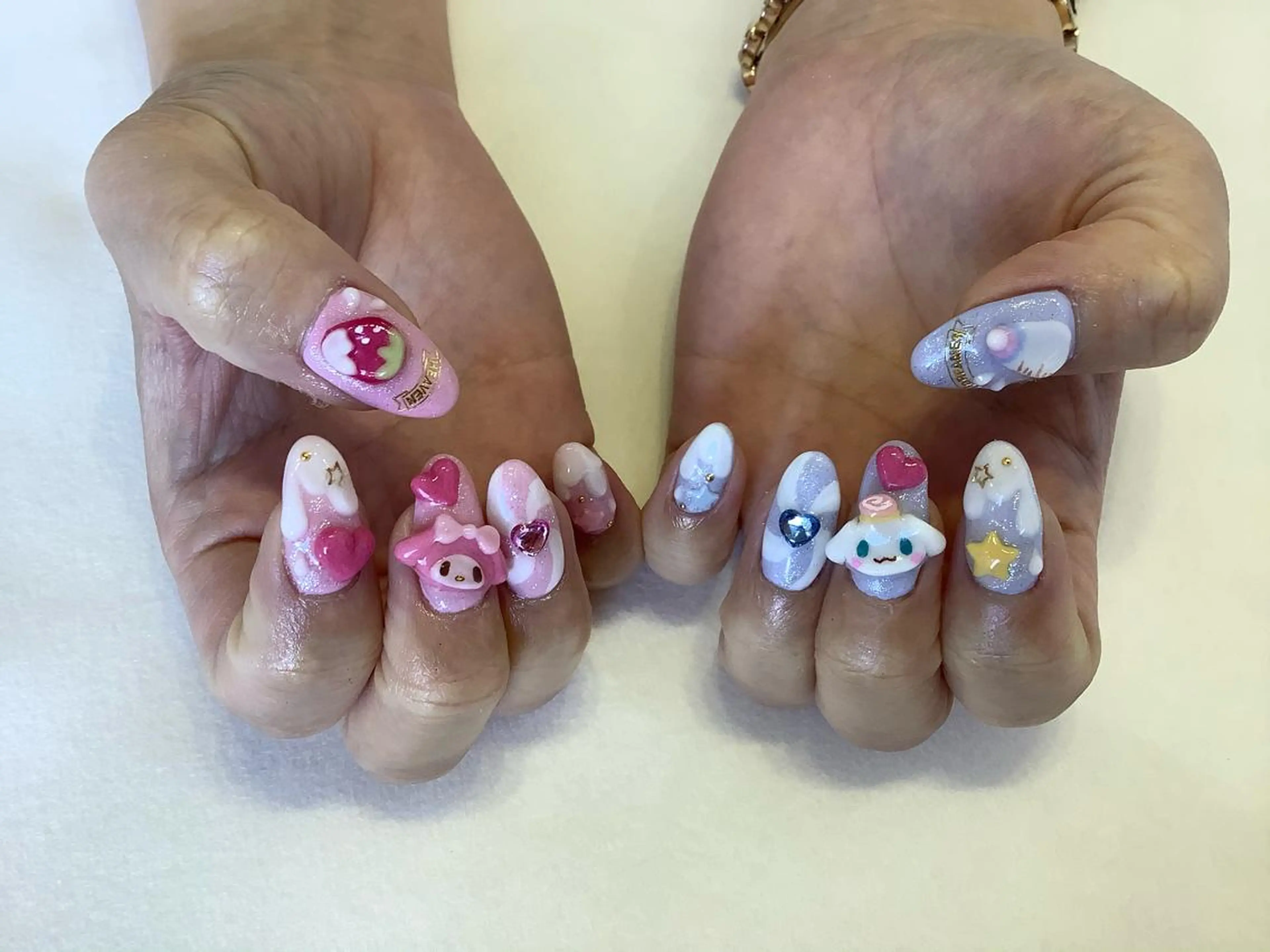 ネイル ハンドネイル 💎🐰 saki. m 🐰💎のネイルデザイン