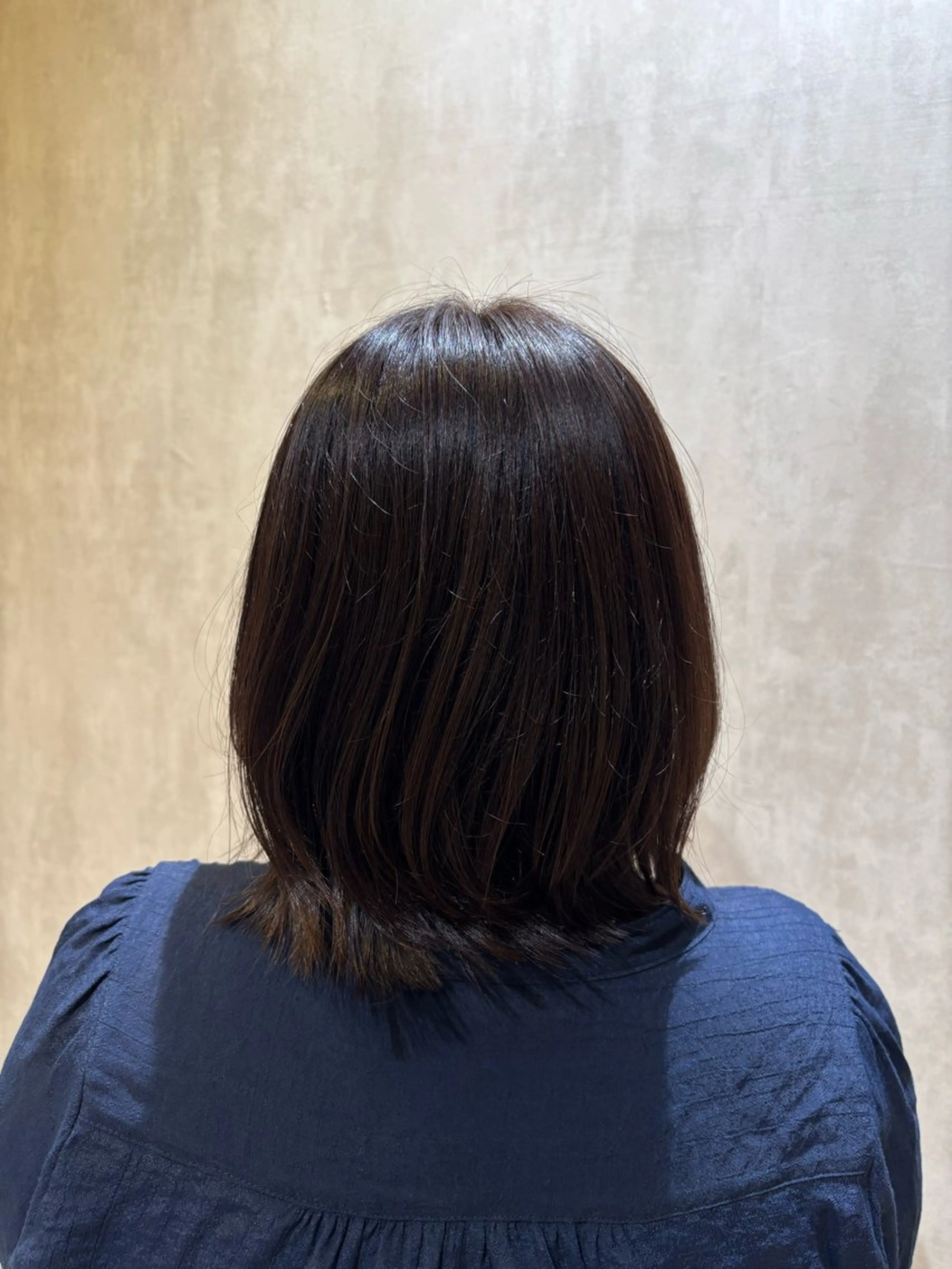 ミディアム ボブレイヤー アッシュ アッシュブラウン ボブ レイヤーカット カット ヘアカラー トリートメント 山口 恋のヘアスタイル