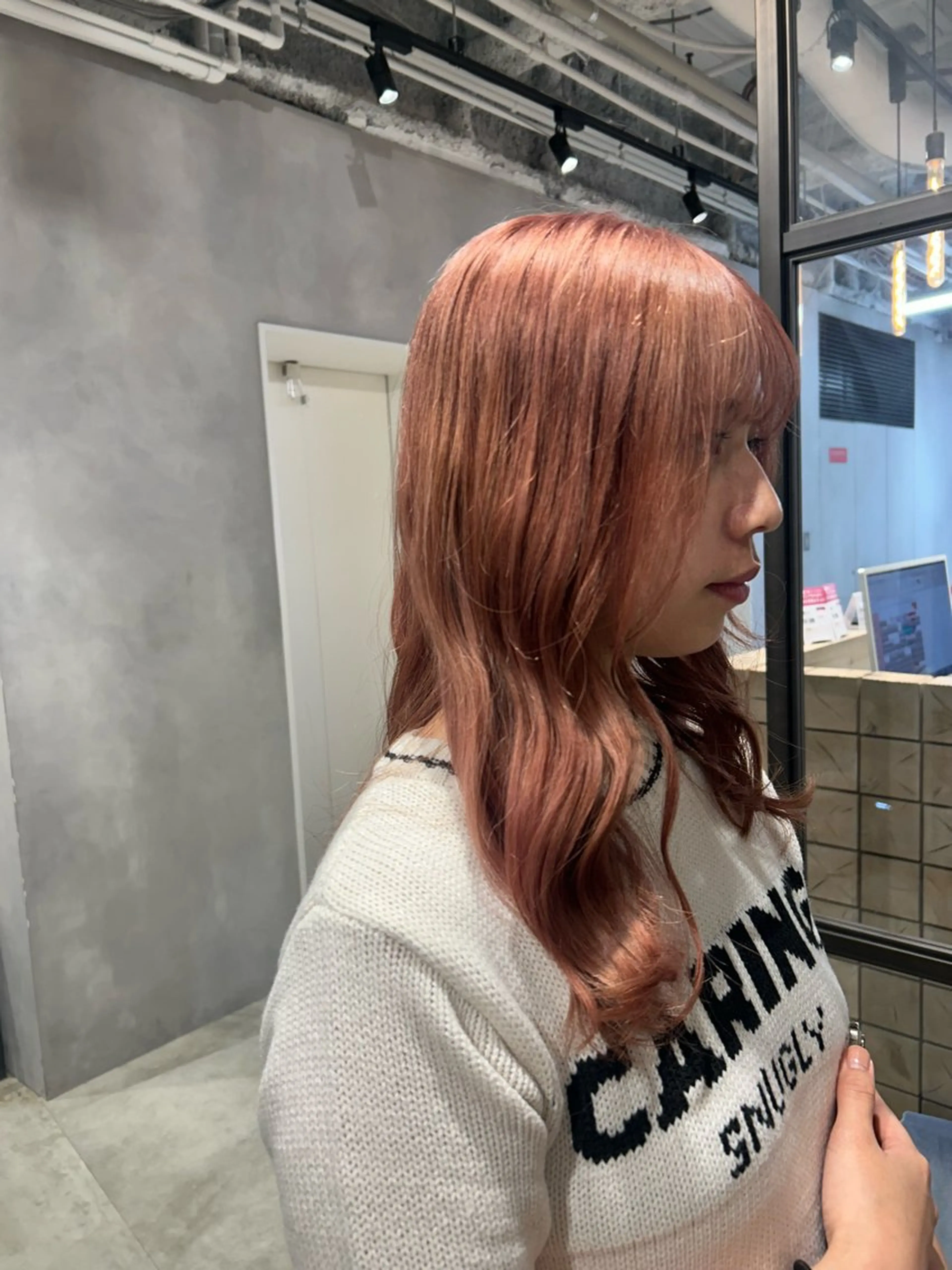 ロング カラー ブリーチ ピンクカラー ヘアカラー トリートメント ピンク/ベージュ /似合わせ/田島百華のヘアスタイル