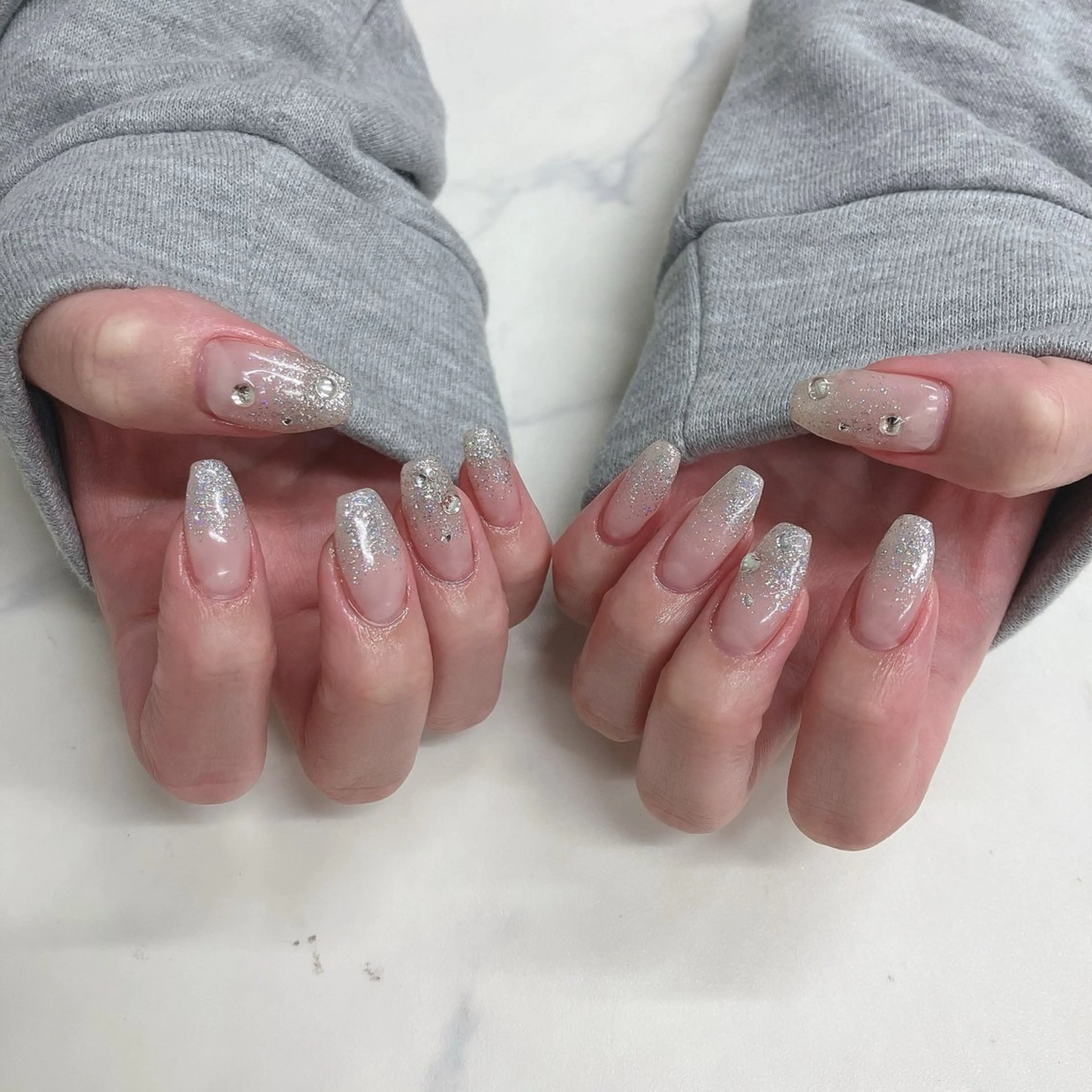 ネイル グラデーション ラメ(グリッター) ラメグラデーション メンズネイル ニュアンスネイル ハンドネイル ハンドケア Beauty Salon Ace（ネイルサロン　エース）所属・池袋フィルイン Ace♡長さだしのネイルデザイン