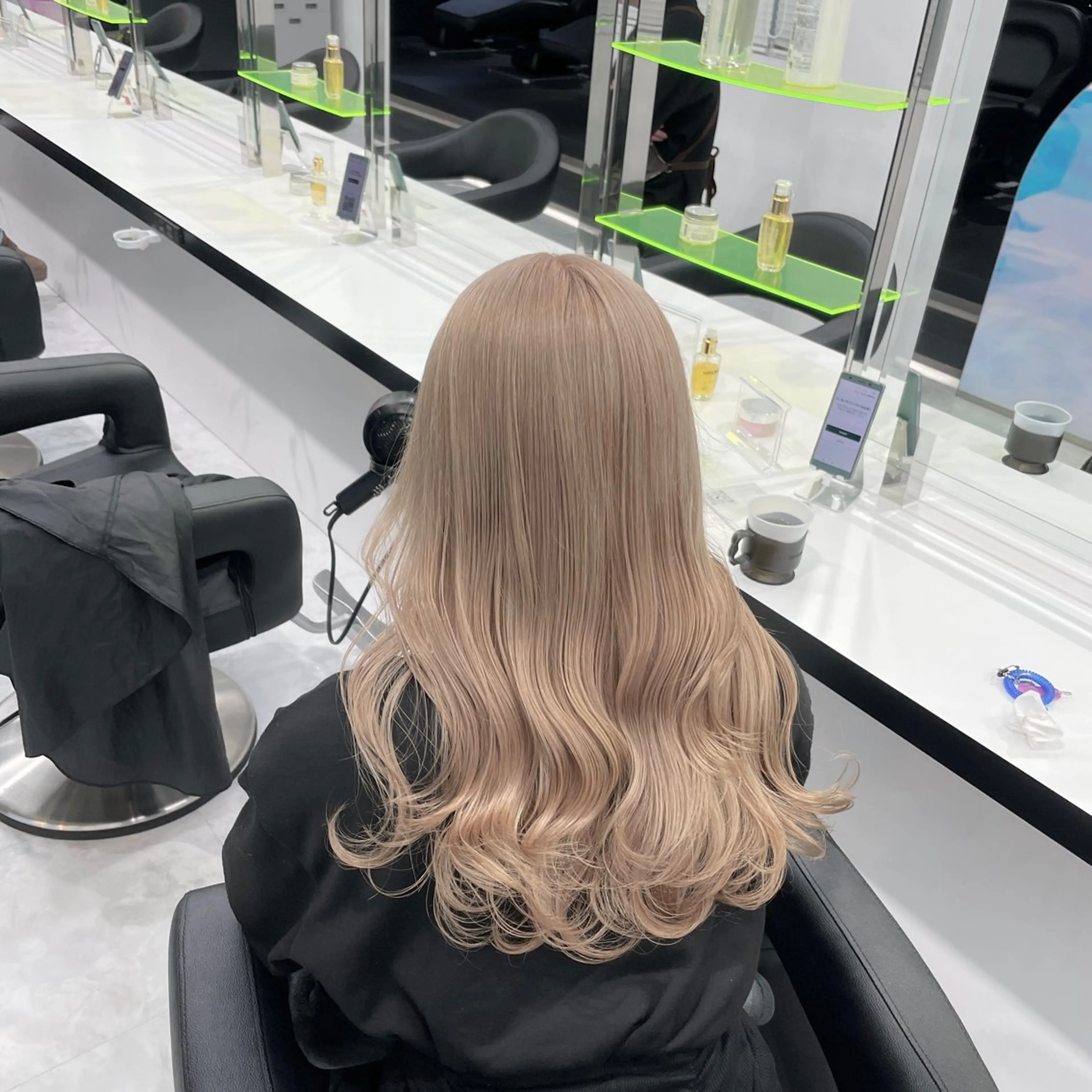 ロング ヘアカラー トリートメント SALOWIN札幌大通店所属・‎🤍札幌ハイトーン 🤍シンゴのヘアスタイル