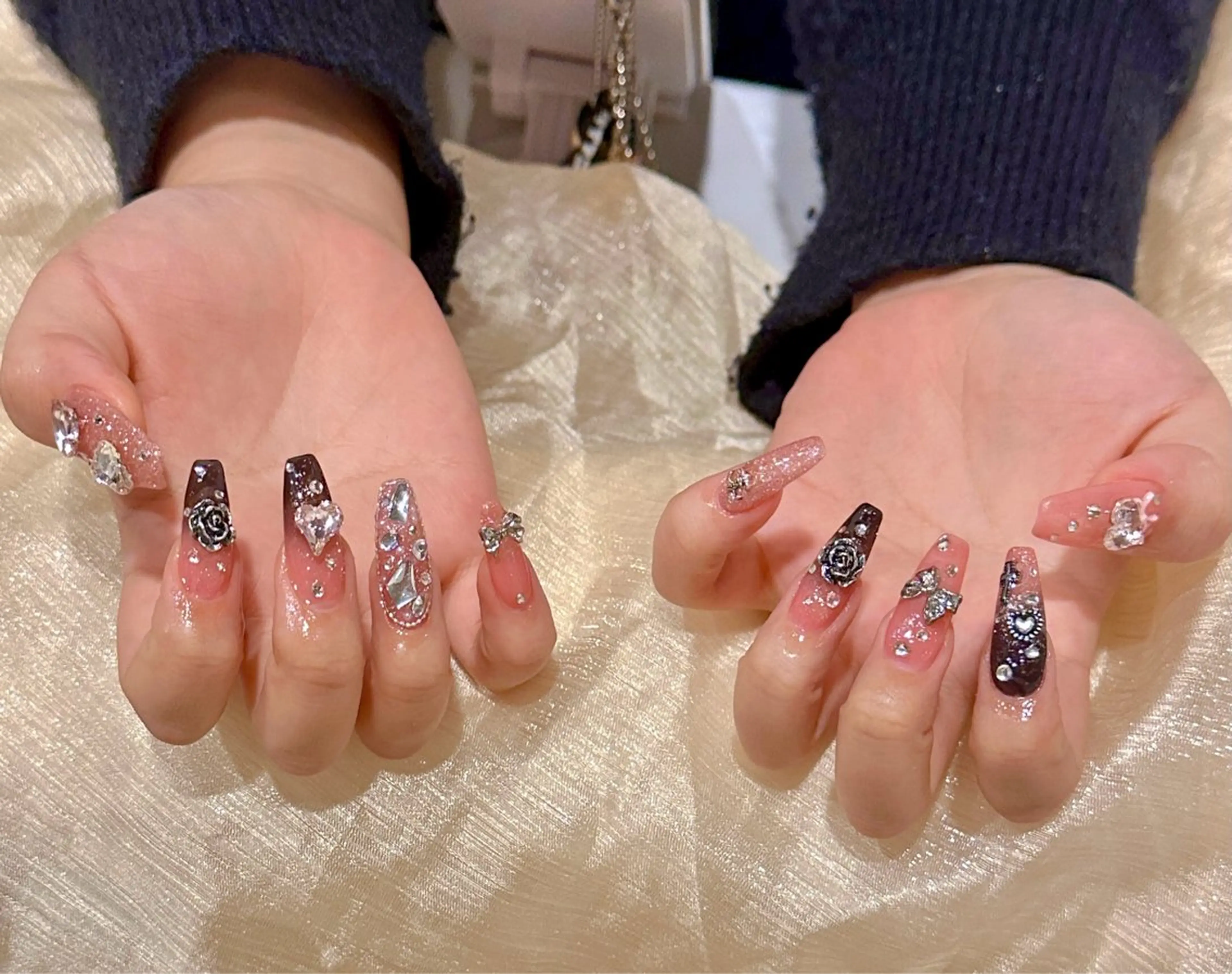 ネイル アートネイル ジェルネイル キラキラネイル 韓国ネイル オフィスネイル DAISY NAIL STUDIO所属・DAISY NAILのネイルデザイン