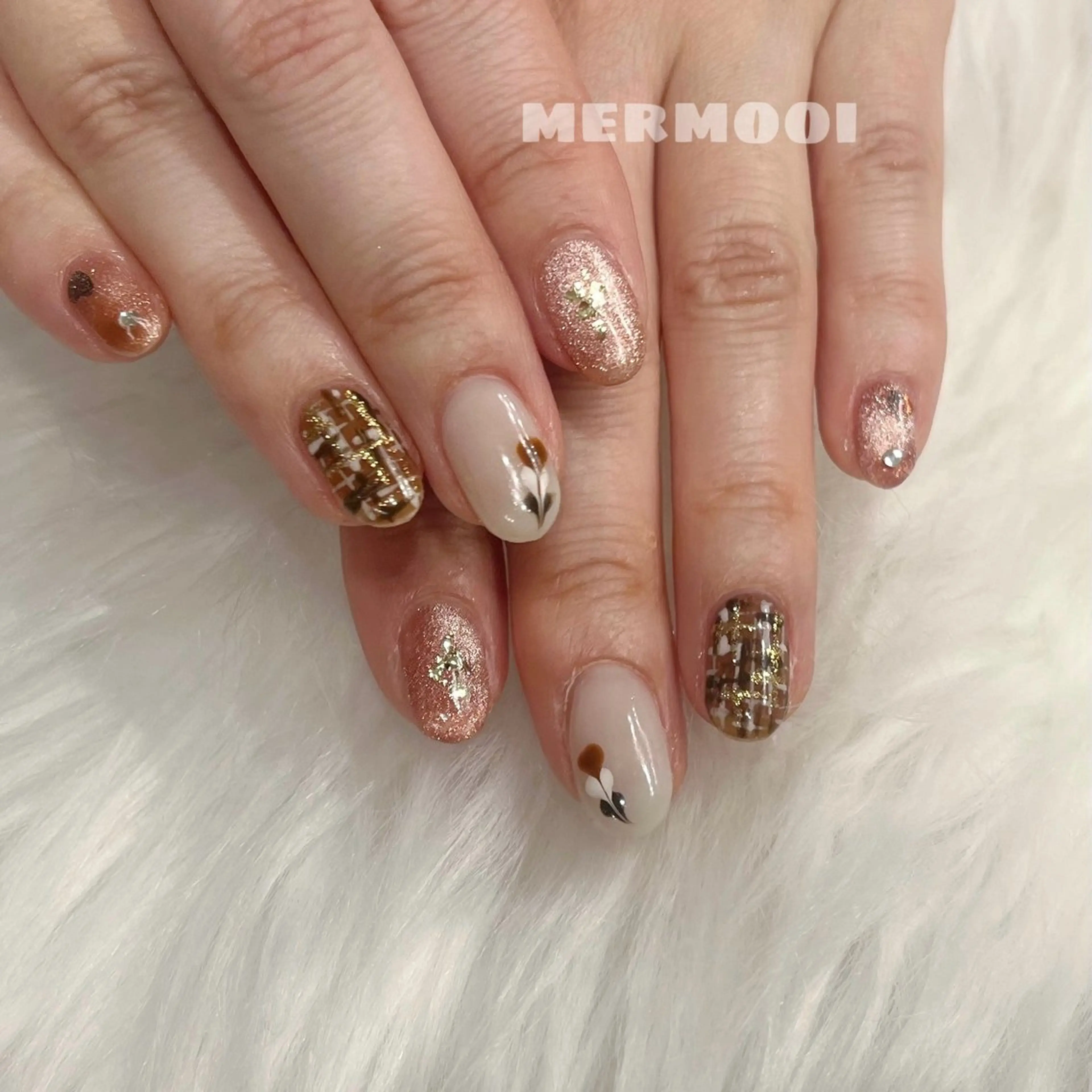 ネイル 韓国ネイル ツイードネイル バレンタイン ハンドネイル melu所属・melu yukikoのネイルデザイン