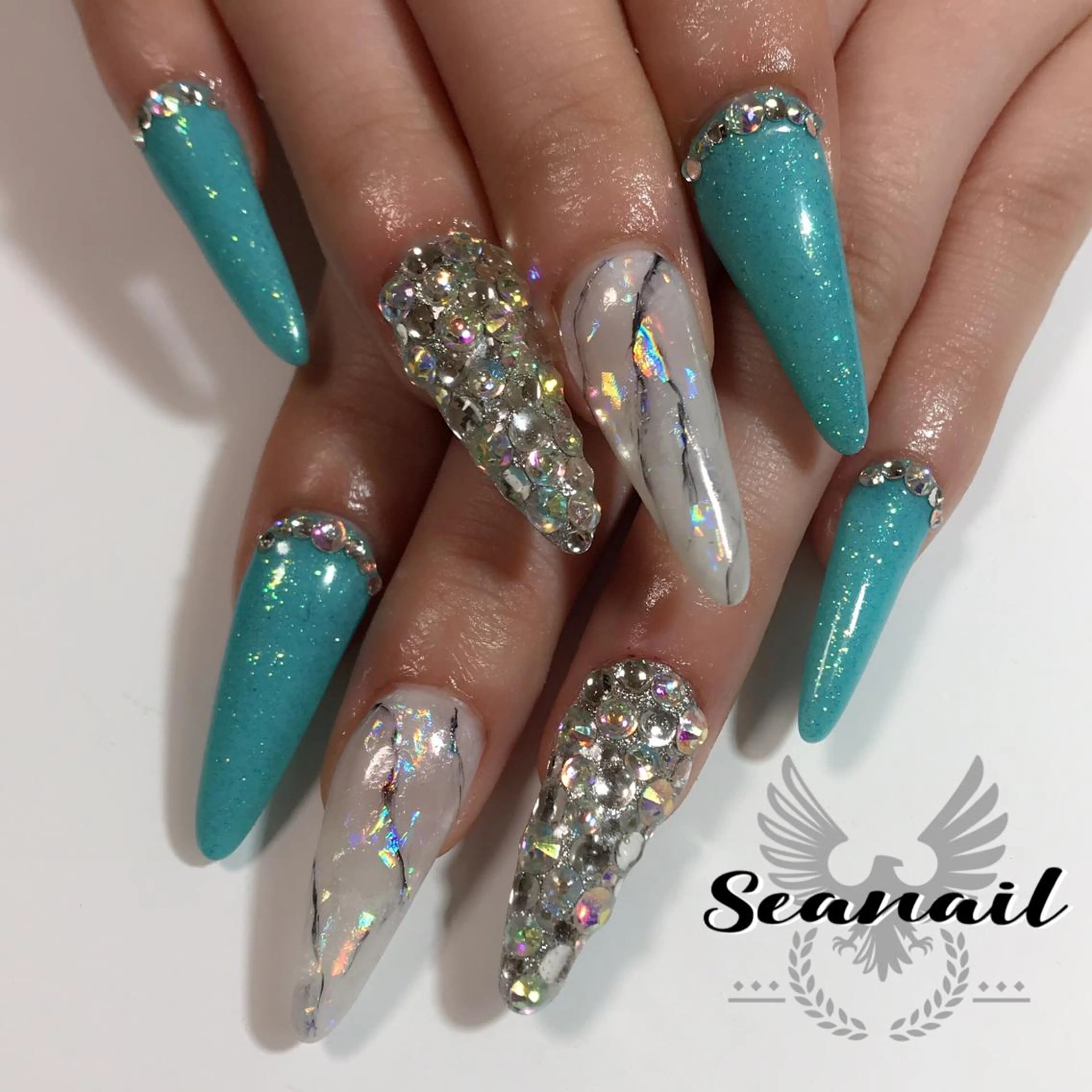 ネイル 小尾 栞のネイルデザイン