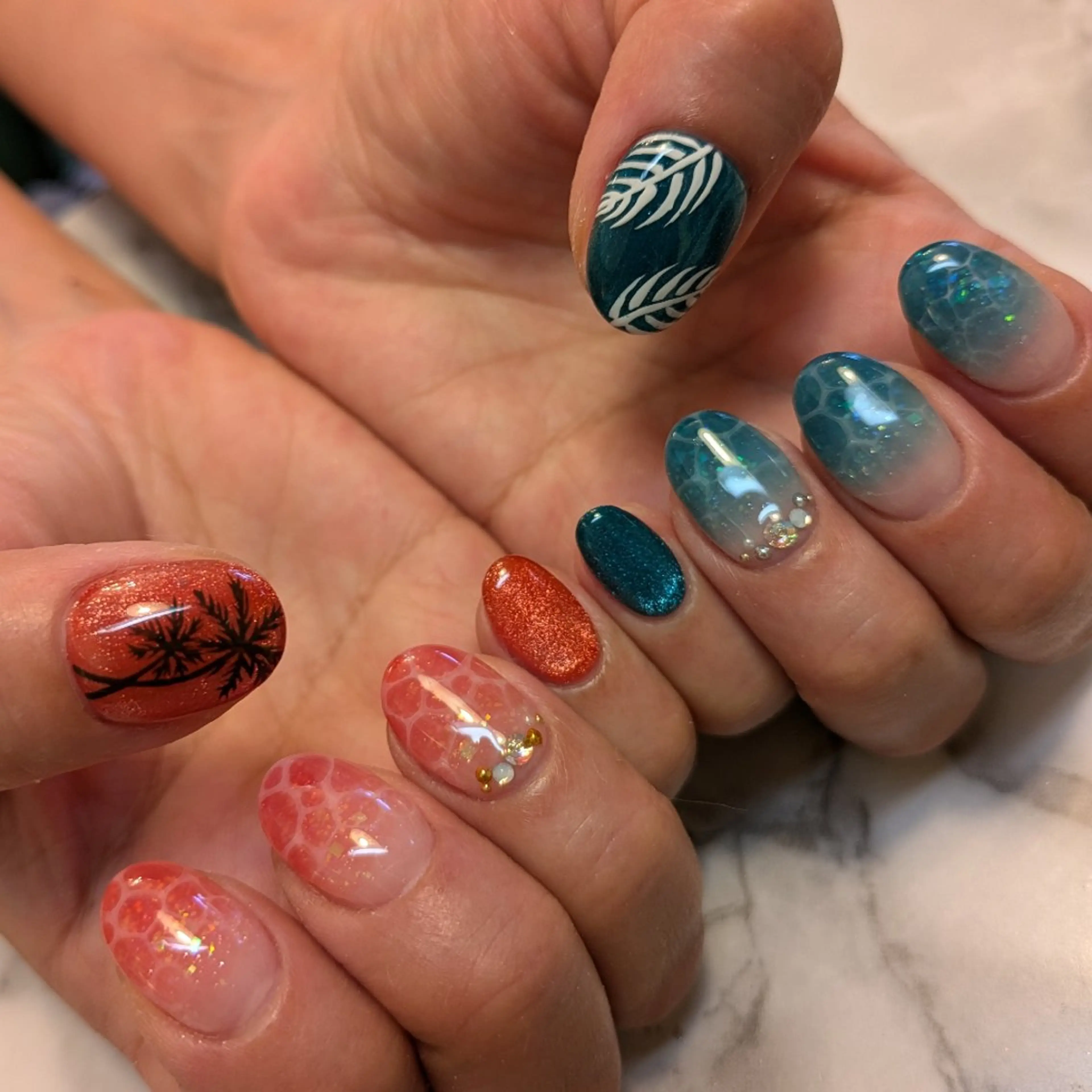 ネイル ジェヌインネイル 河内のネイルデザイン