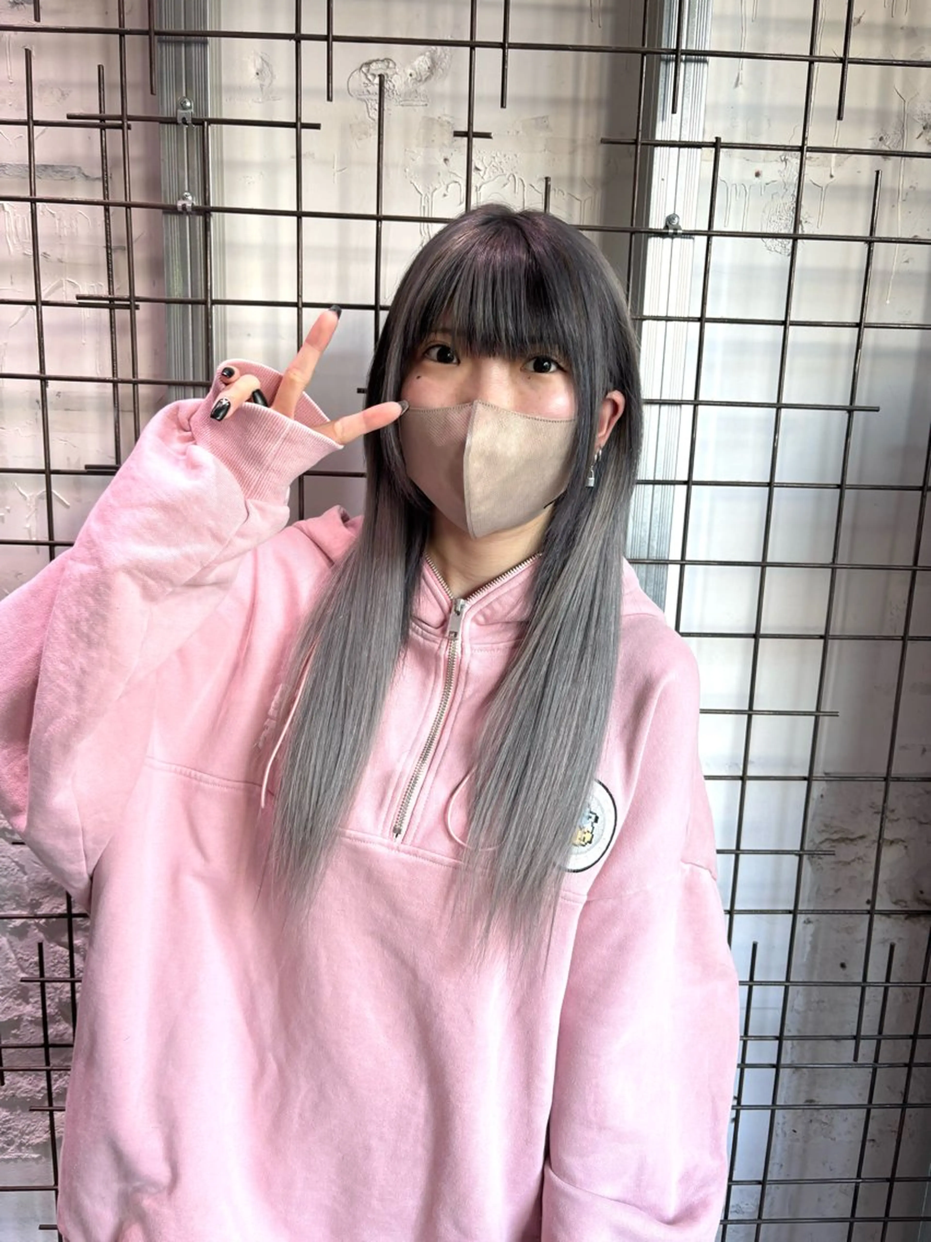 ワンカラー+最高級AAAレミー人毛シールエクステ80本(カット込み)の写真