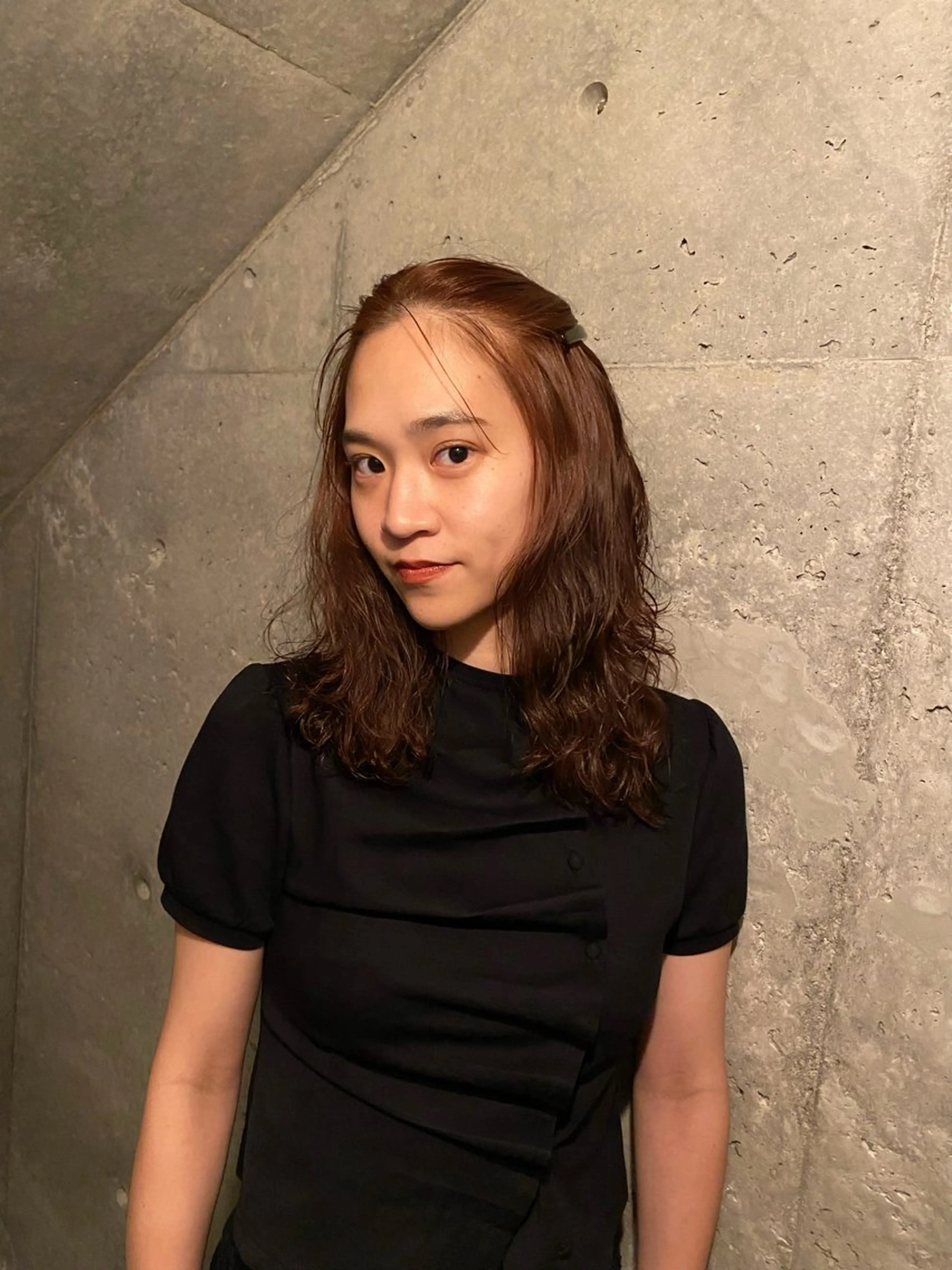 セミロング カラー ブリーチ ブラウンカラー ブリーチなしカラー オレンジ オレンジブラウン mina 🌷のヘアスタイル