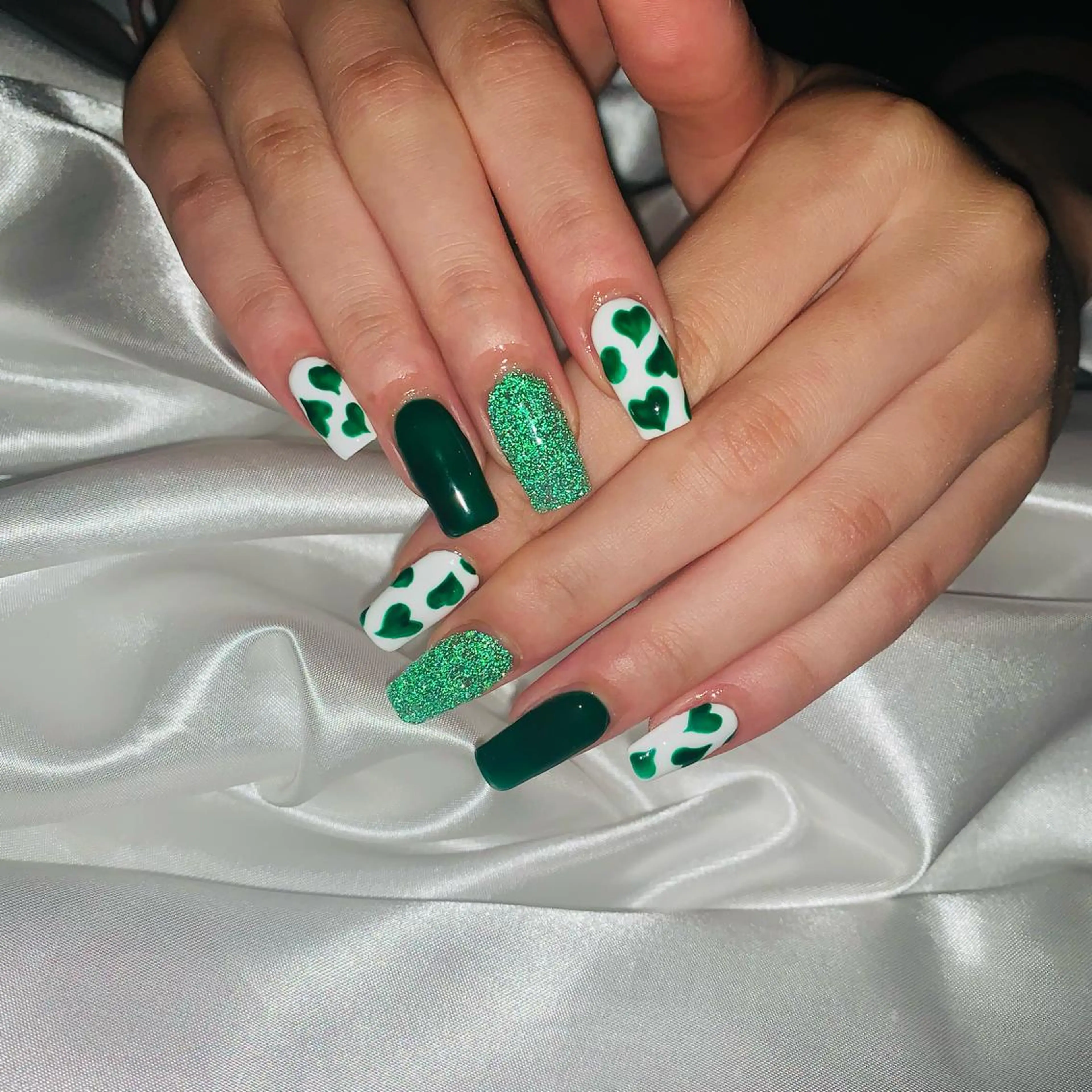 ネイル フラッシュネイル ジェルネイル グリーン ハート パラジェル Nailsalon Spina 琴美のネイルデザイン