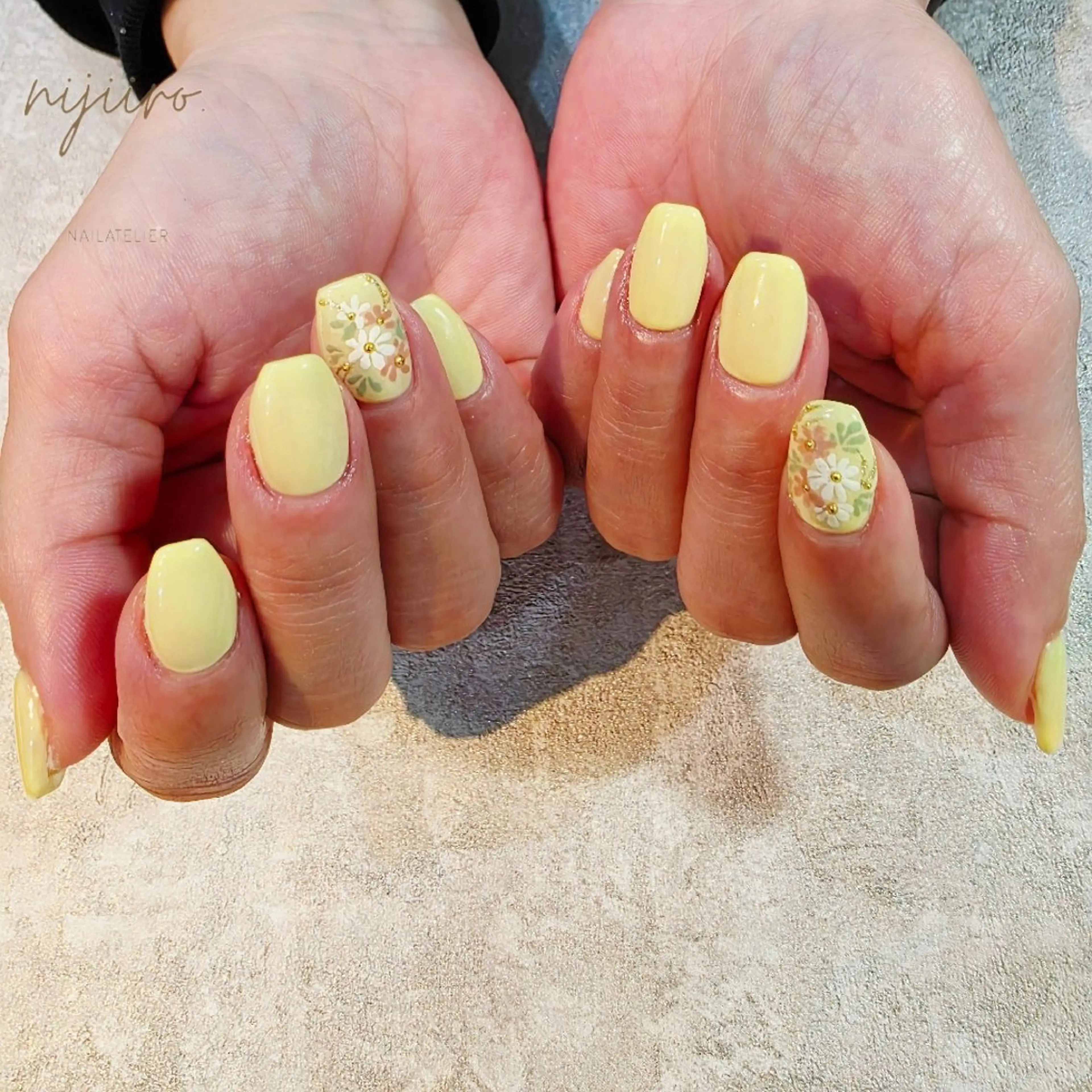 ネイル ハンドネイル nailatelier nijiiro.所属・nijiiro🌈 サトウのネイルデザイン