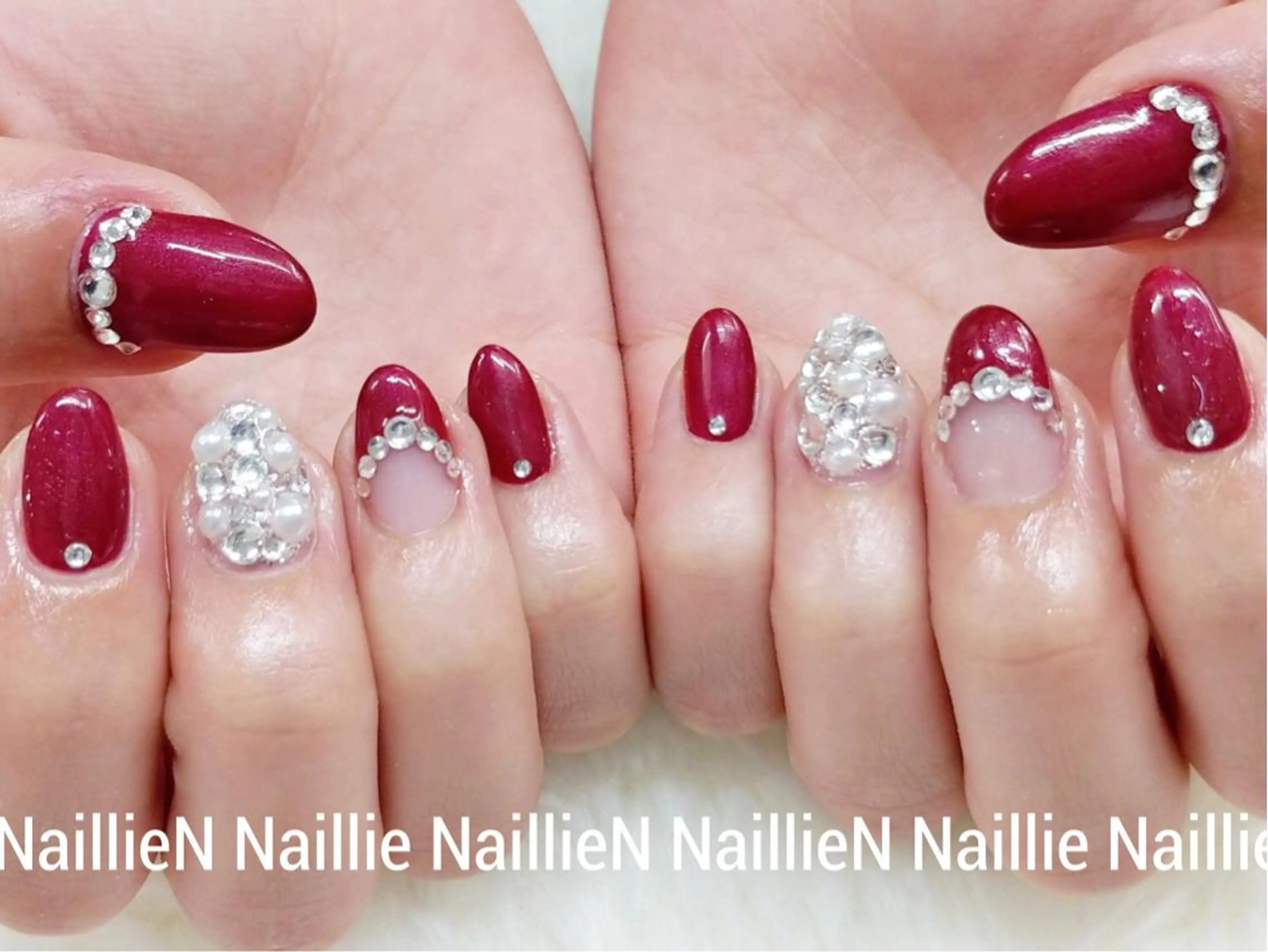 ネイル 赤色 Nail lieNのネイルデザイン