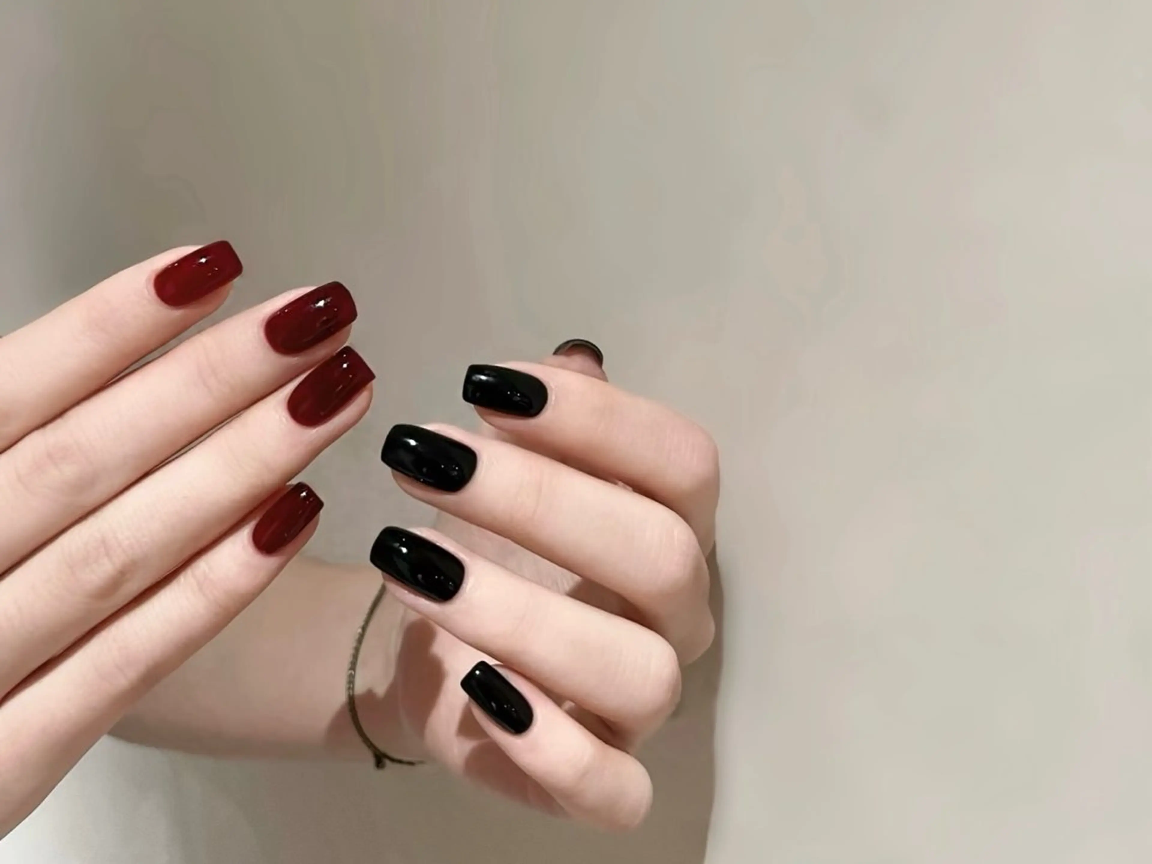 ネイル 長さ出し フットネイル フレンチネイル ジェルネイル ガーリー ハンドネイル NYネイルサロン 千葉中央店所属・NYネイルサロン 千葉中央店のネイルデザイン