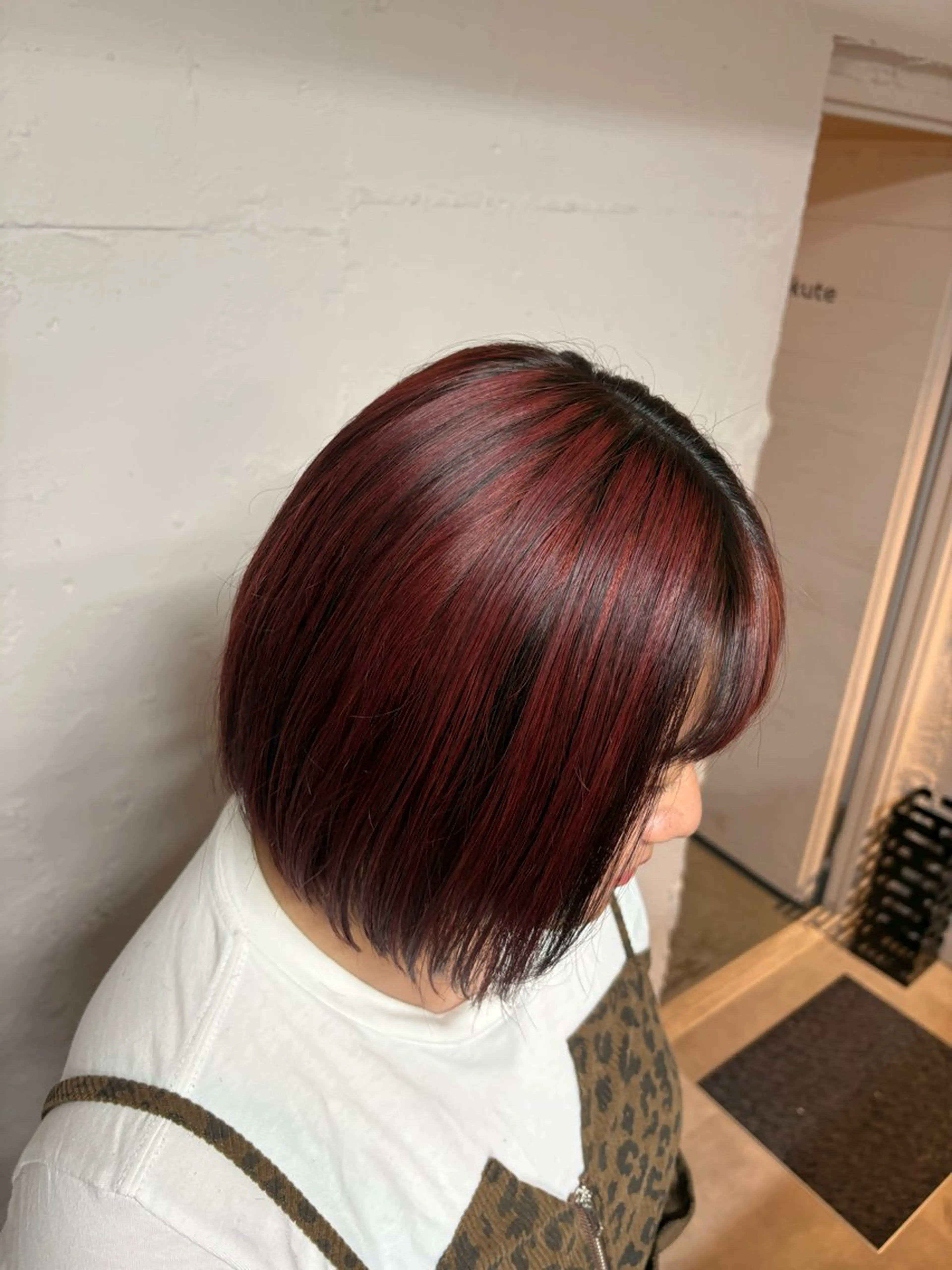 ショート ヘアカラー tokute 中野真咲🐺のヘアスタイル