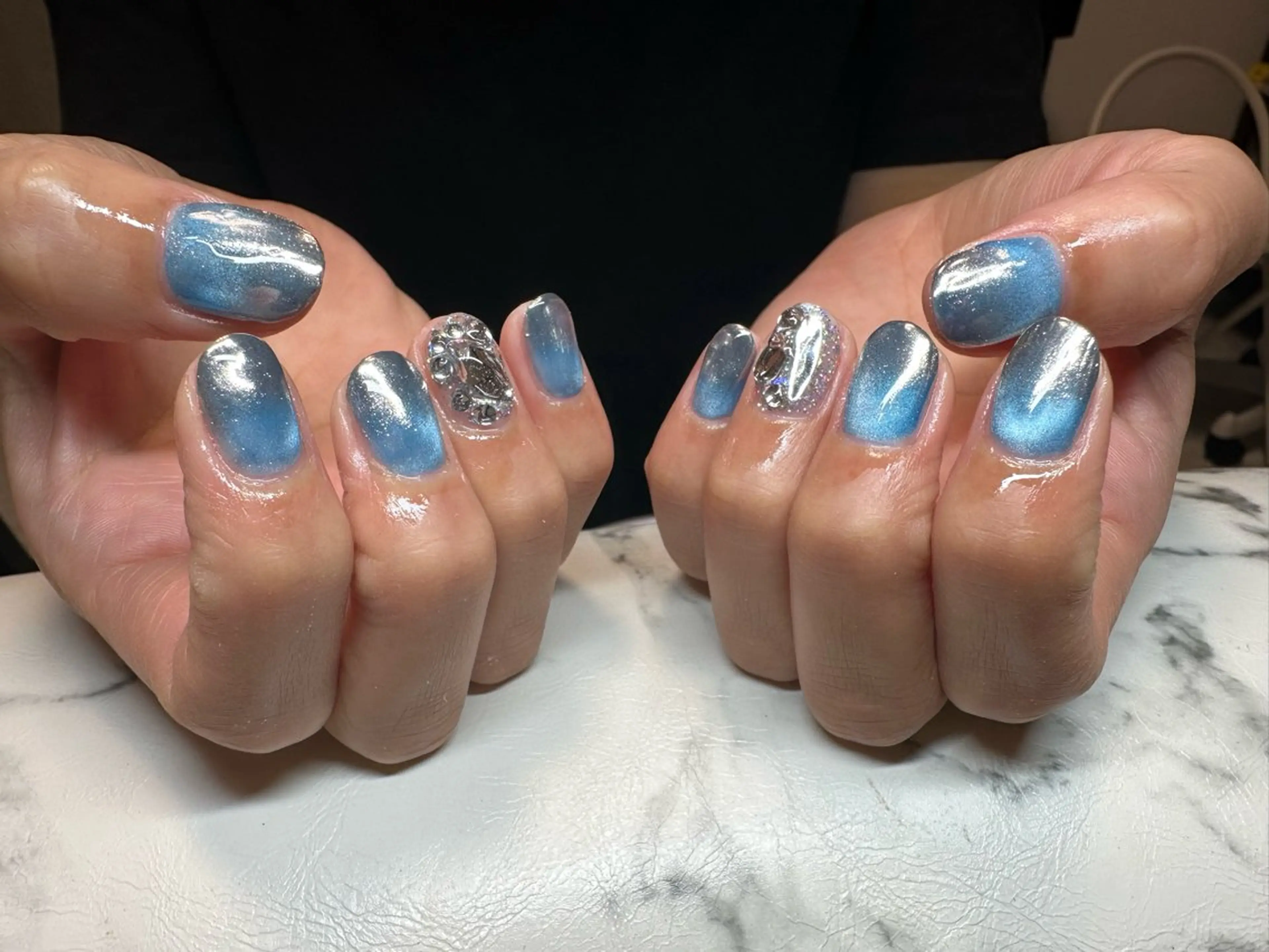 ネイル ハンドネイル 越猪 未来のネイルデザイン