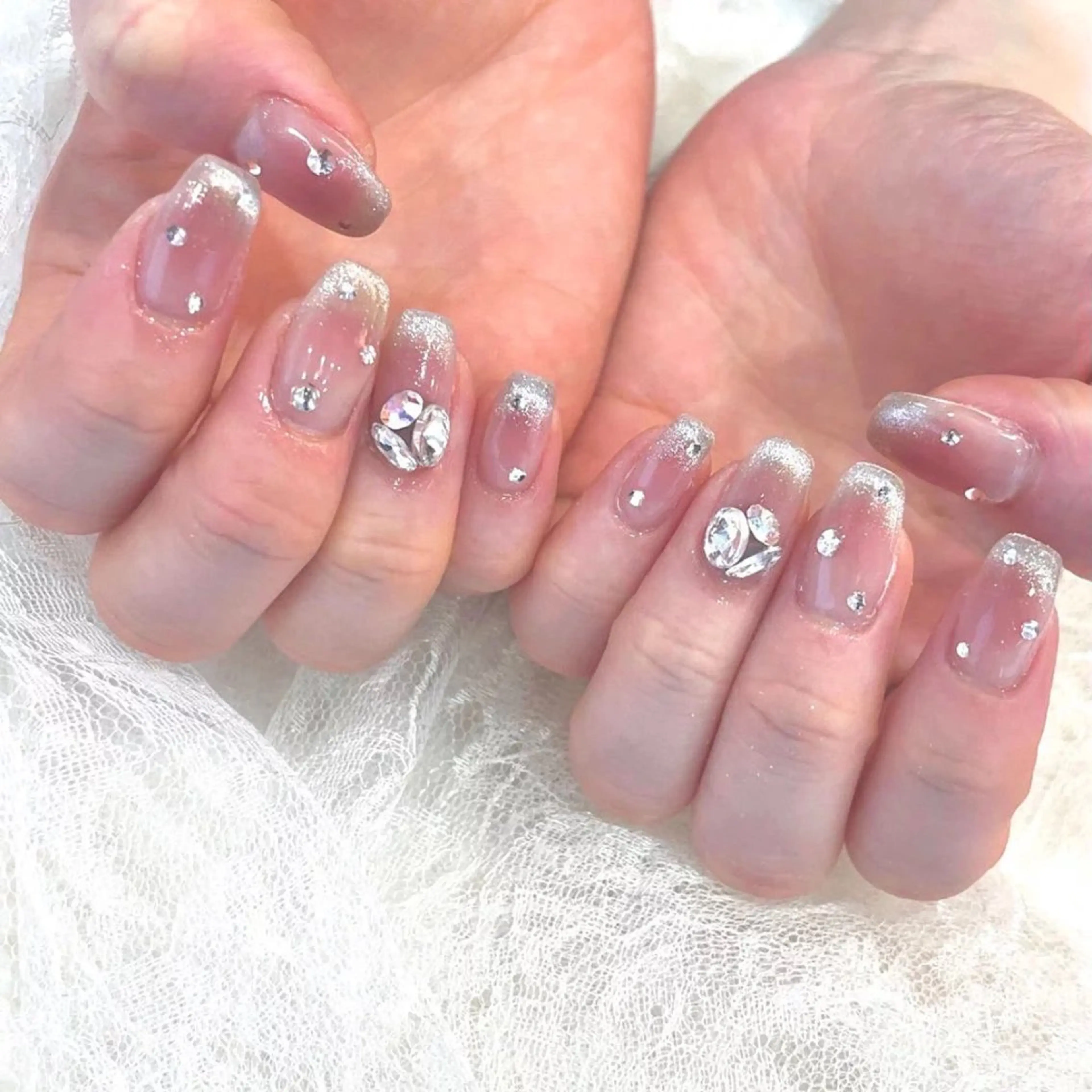 ネイル アートネイル 長さ出し ガーリー 韓国ネイル 持ち込み Rin Nail 新大久保店のネイルデザイン
