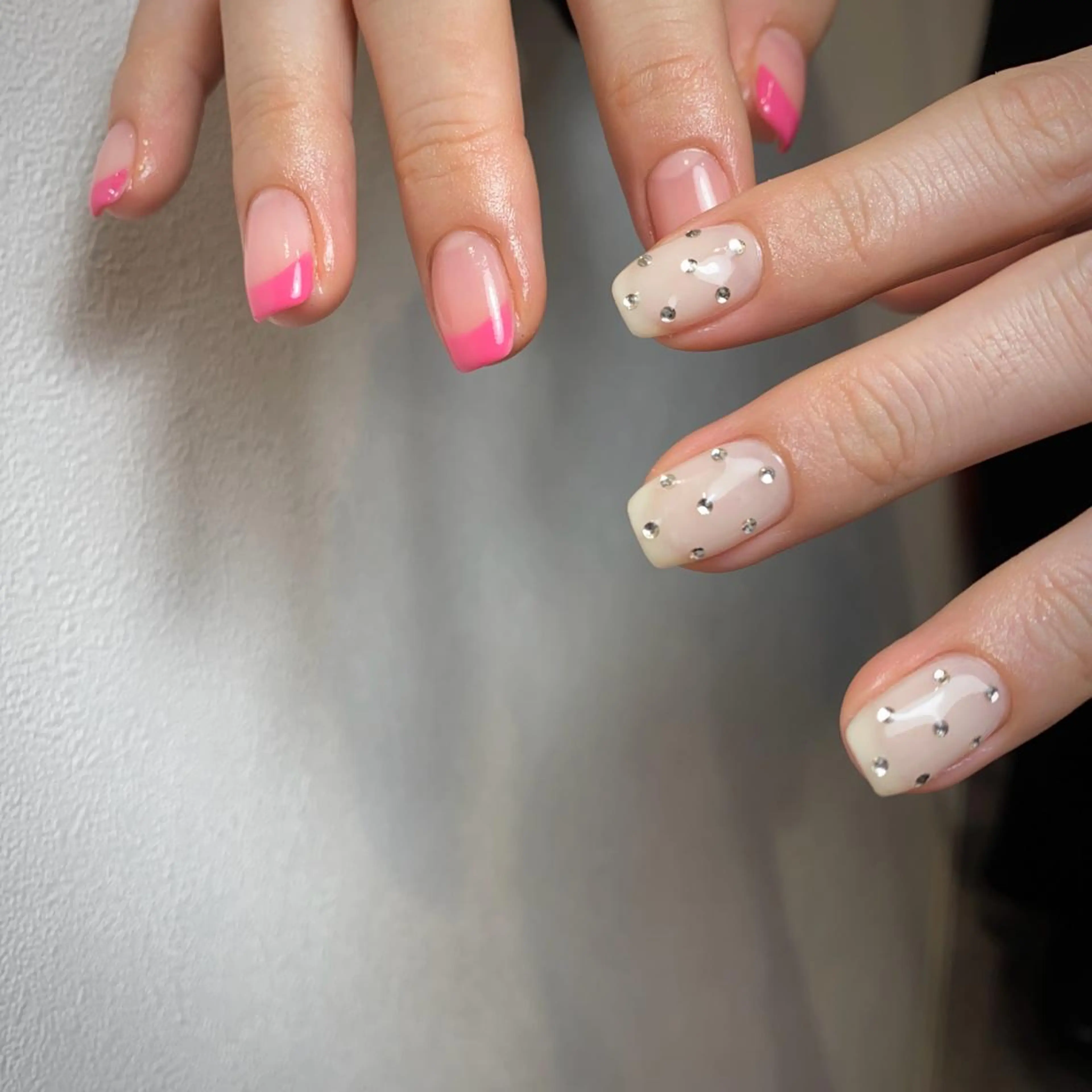 ネイル ハンドネイル NINEnami ニュアンスネイルのネイルデザイン