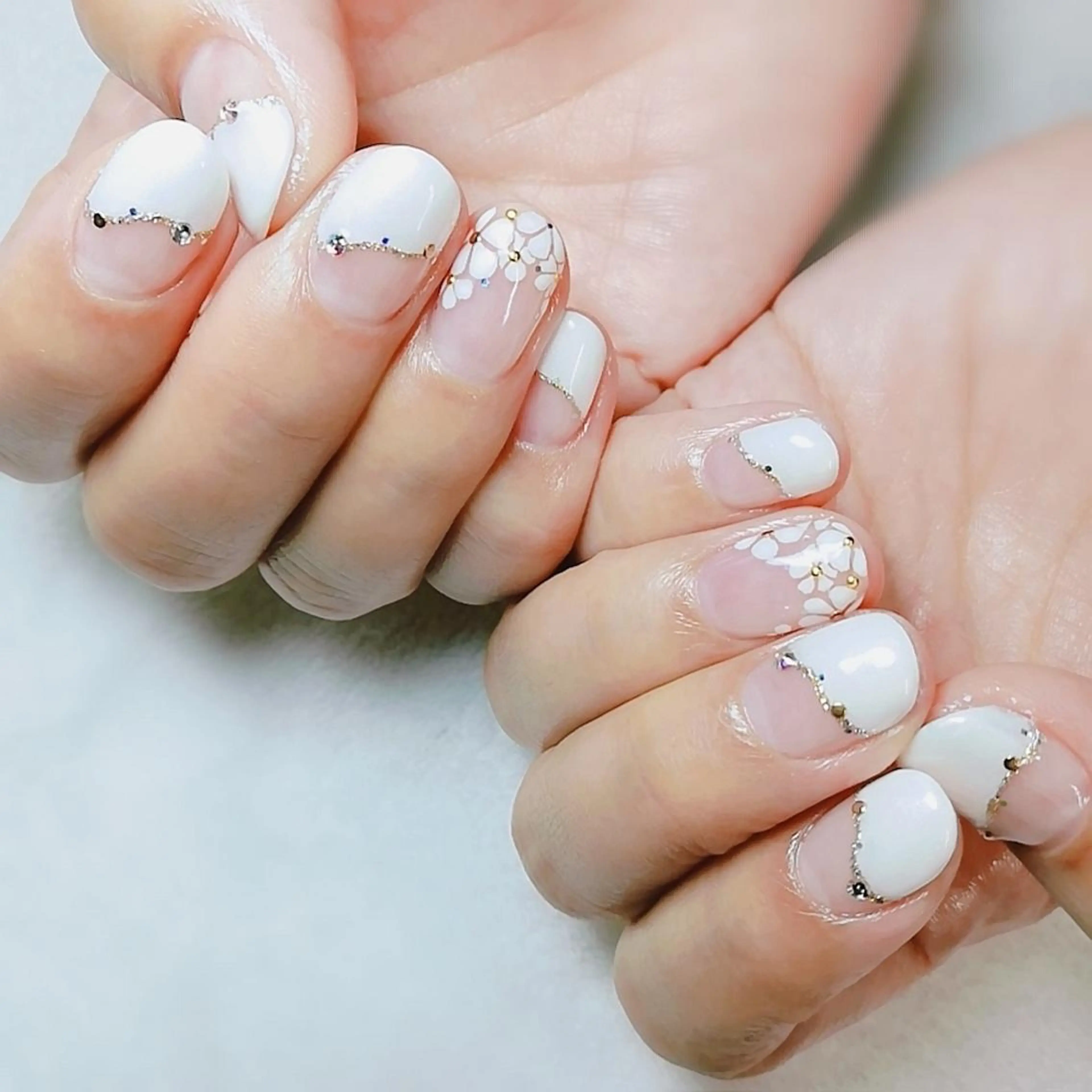 ネイル アートネイル フレンチネイル ハンドネイル 柴崎 美幸のネイルデザイン