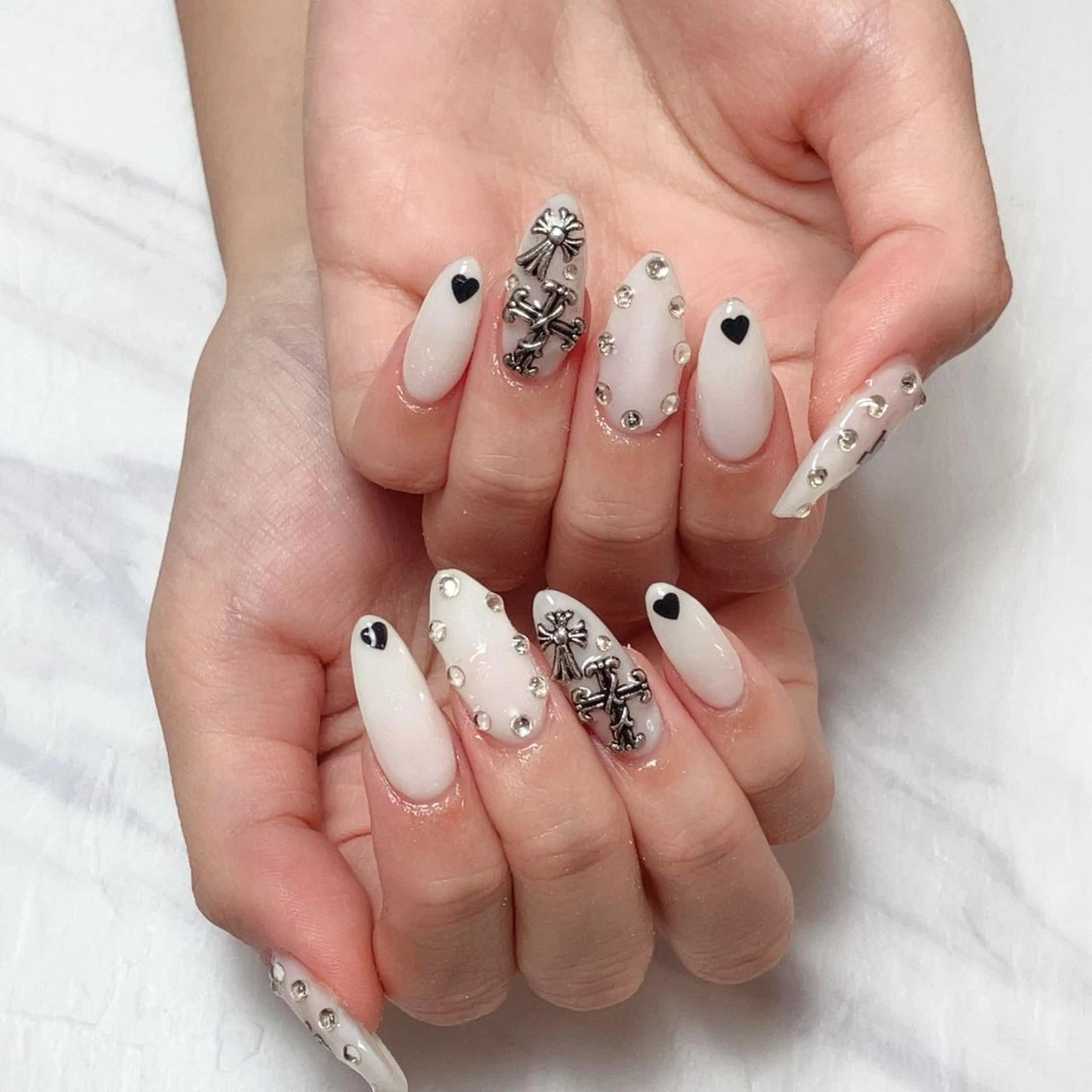 ネイル Nail Monsterのネイルデザイン