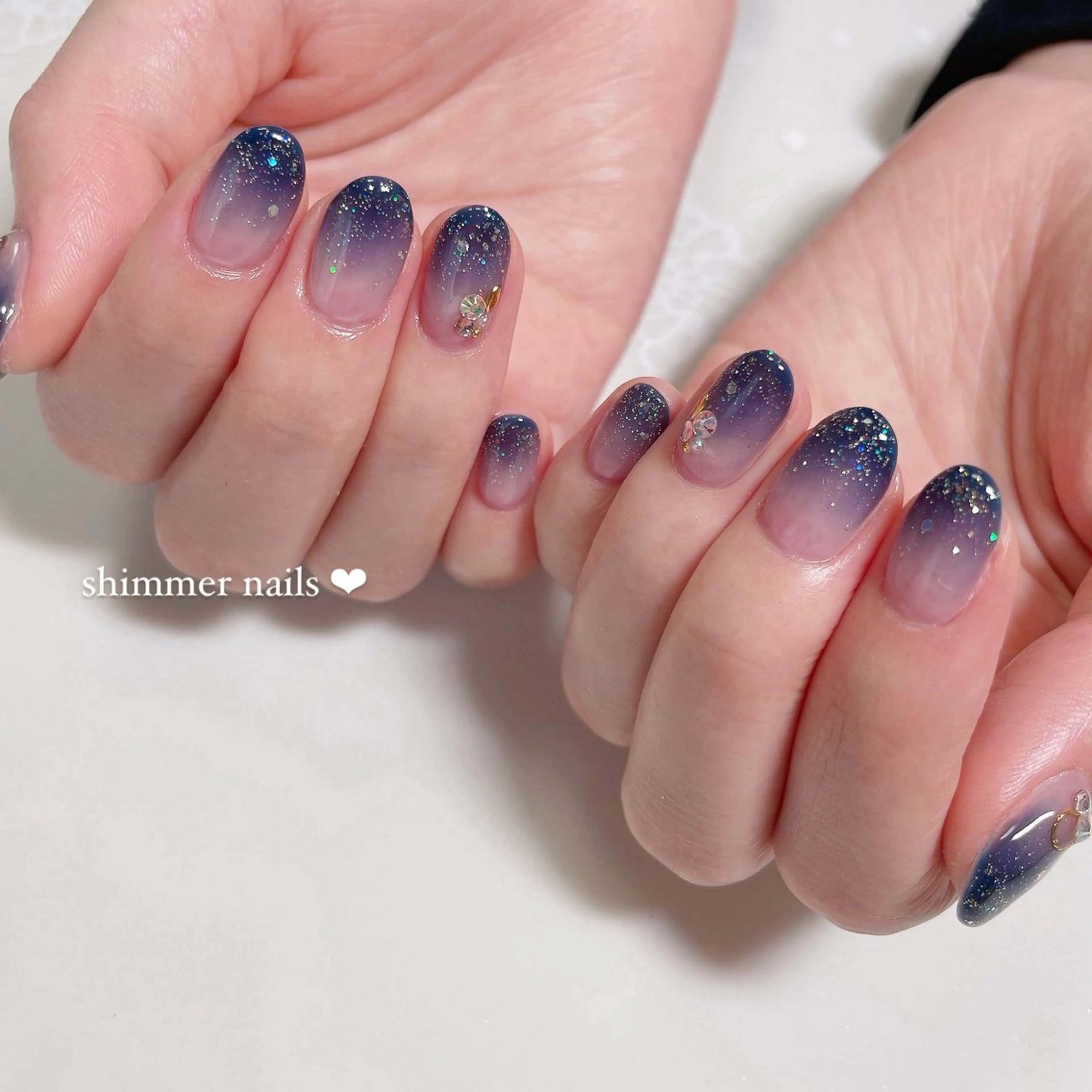 ネイル グラデーション ネイビー shimmer nailsのネイルデザイン