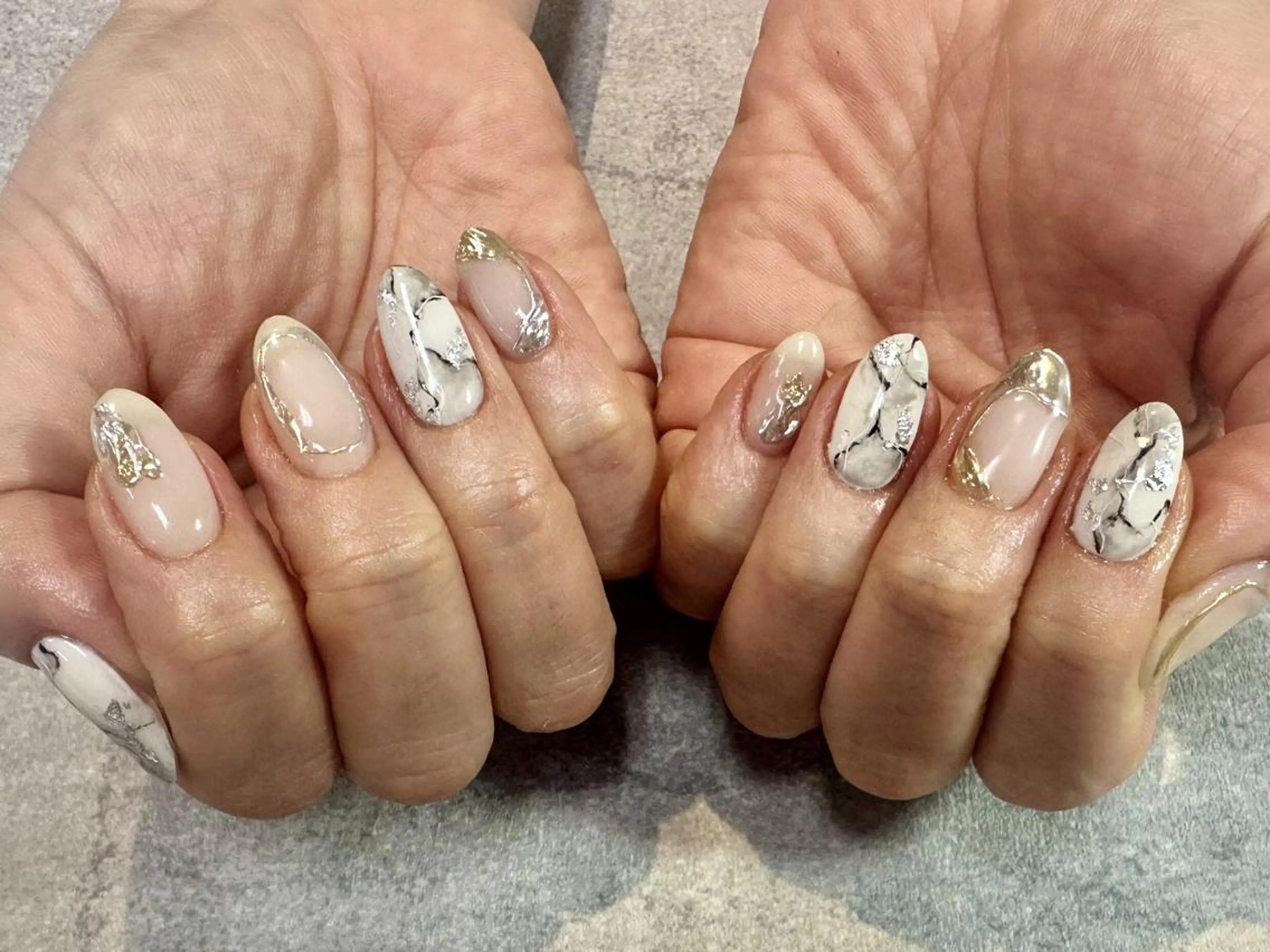 ネイル フットネイル フレンチネイル ジェルネイル ガラスフレンチ グラデーション ハンドネイル ハンドケア FASTNAIL PLUS 新宿店のネイルデザイン