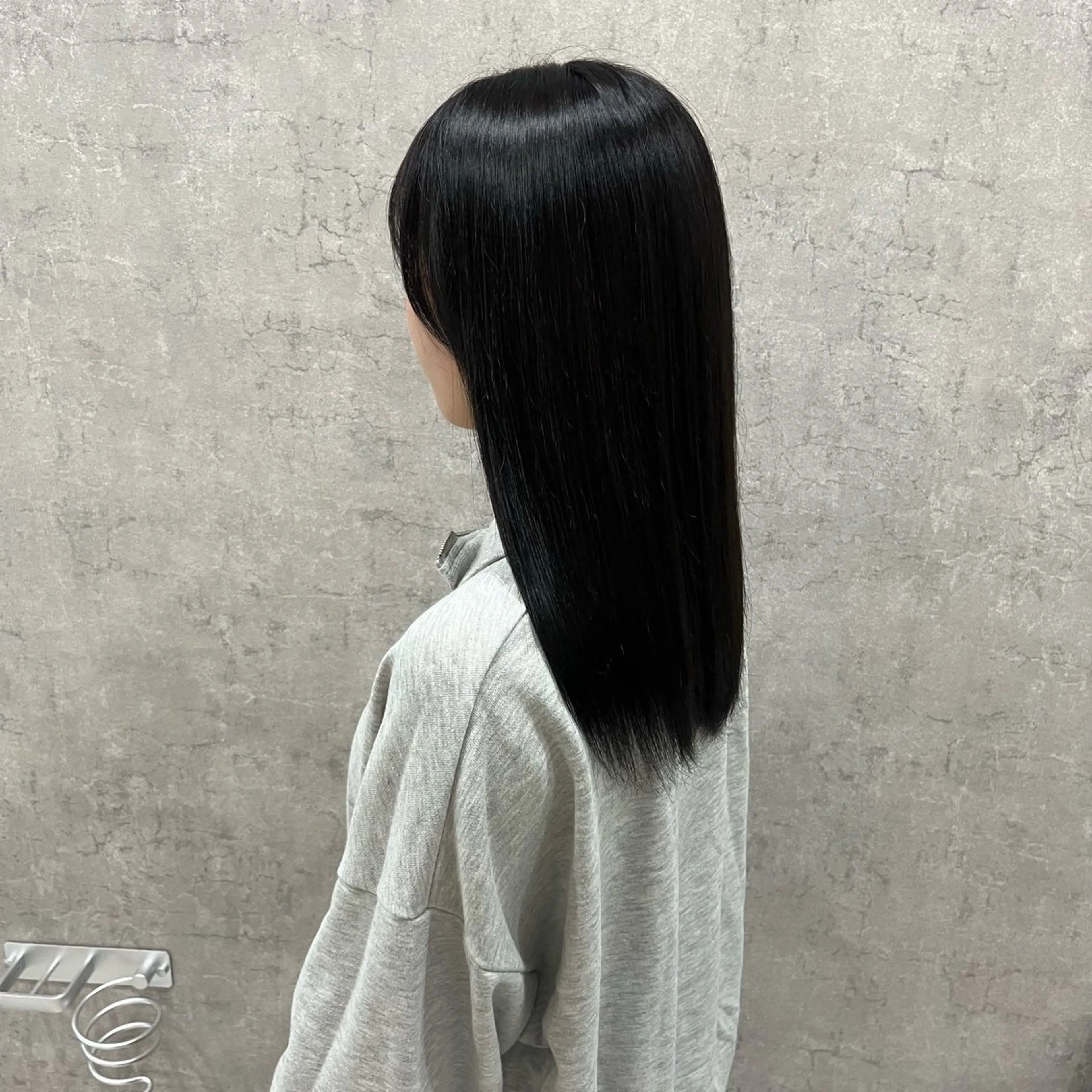 セミロング カラー 中島 日菜のヘアスタイル