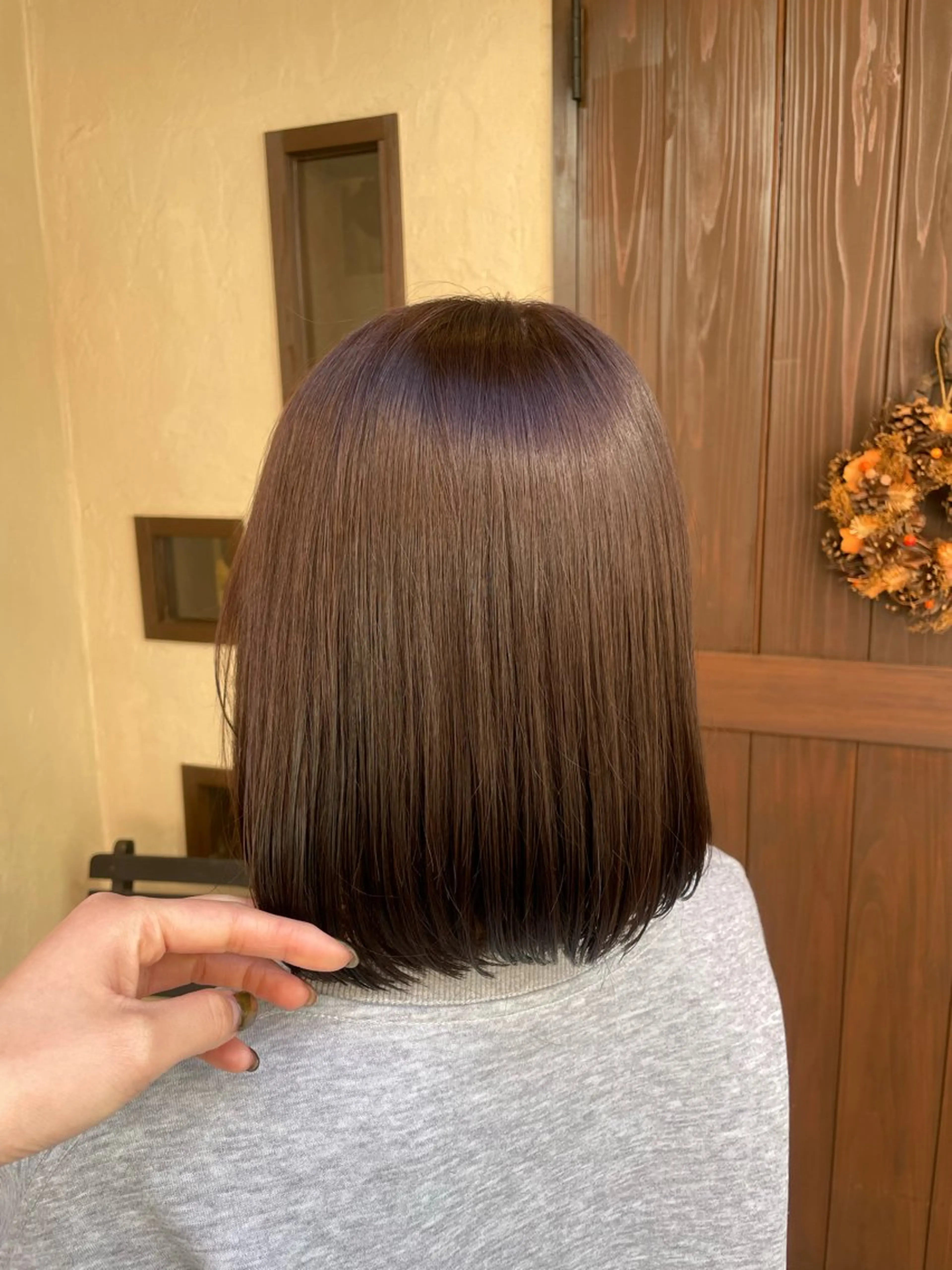 ミディアム カット ヘアカラー 大庭 萌瑚のヘアスタイル