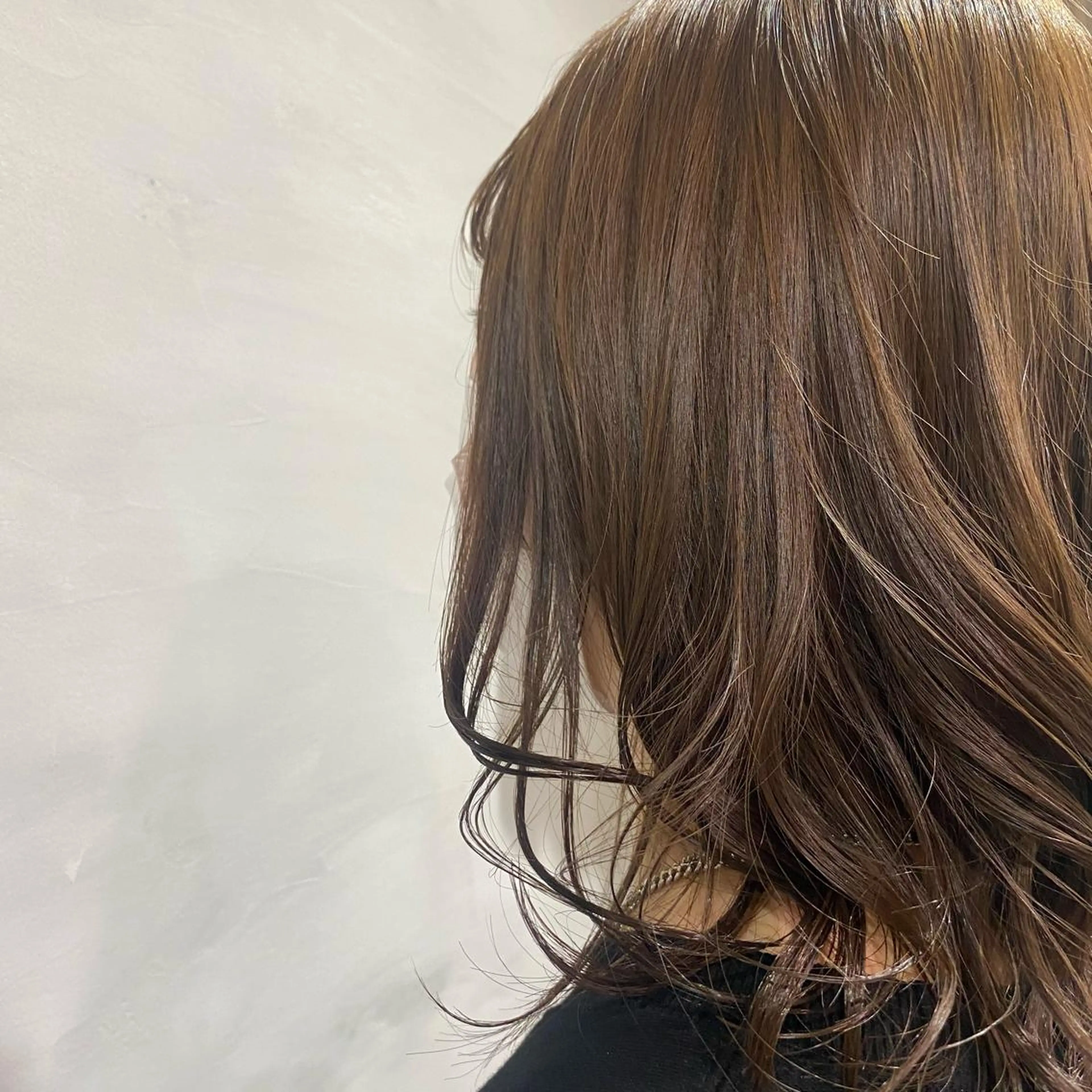 ミディアム ヘアカラー 大久保 優香のヘアスタイル