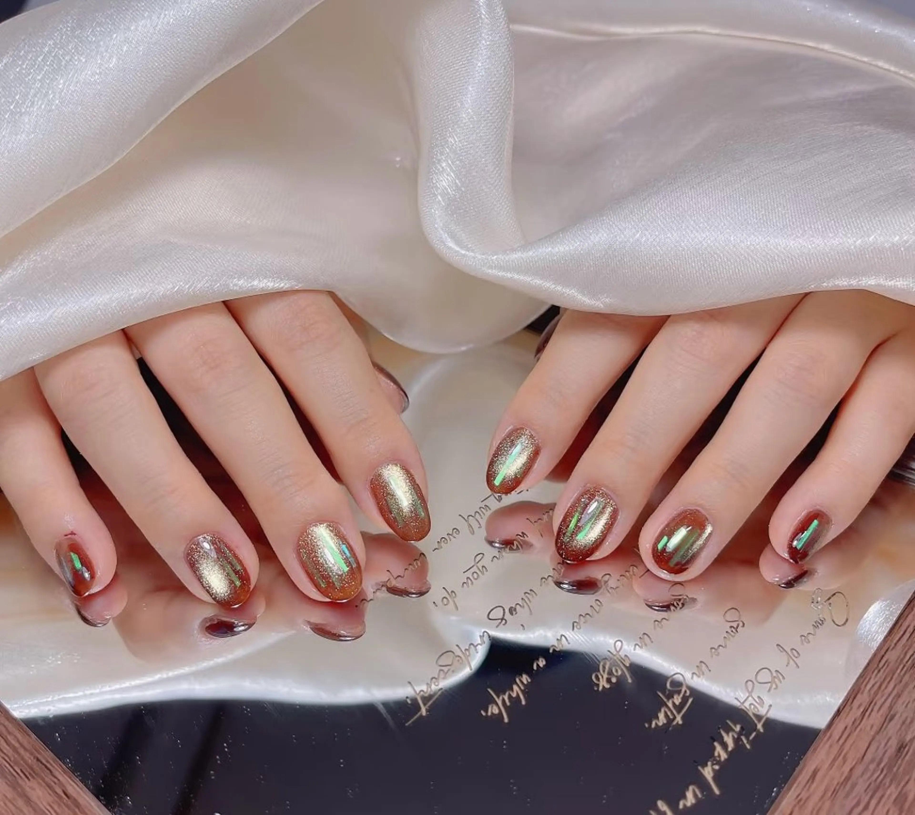 ネイル 高木 維麗絲のネイルデザイン