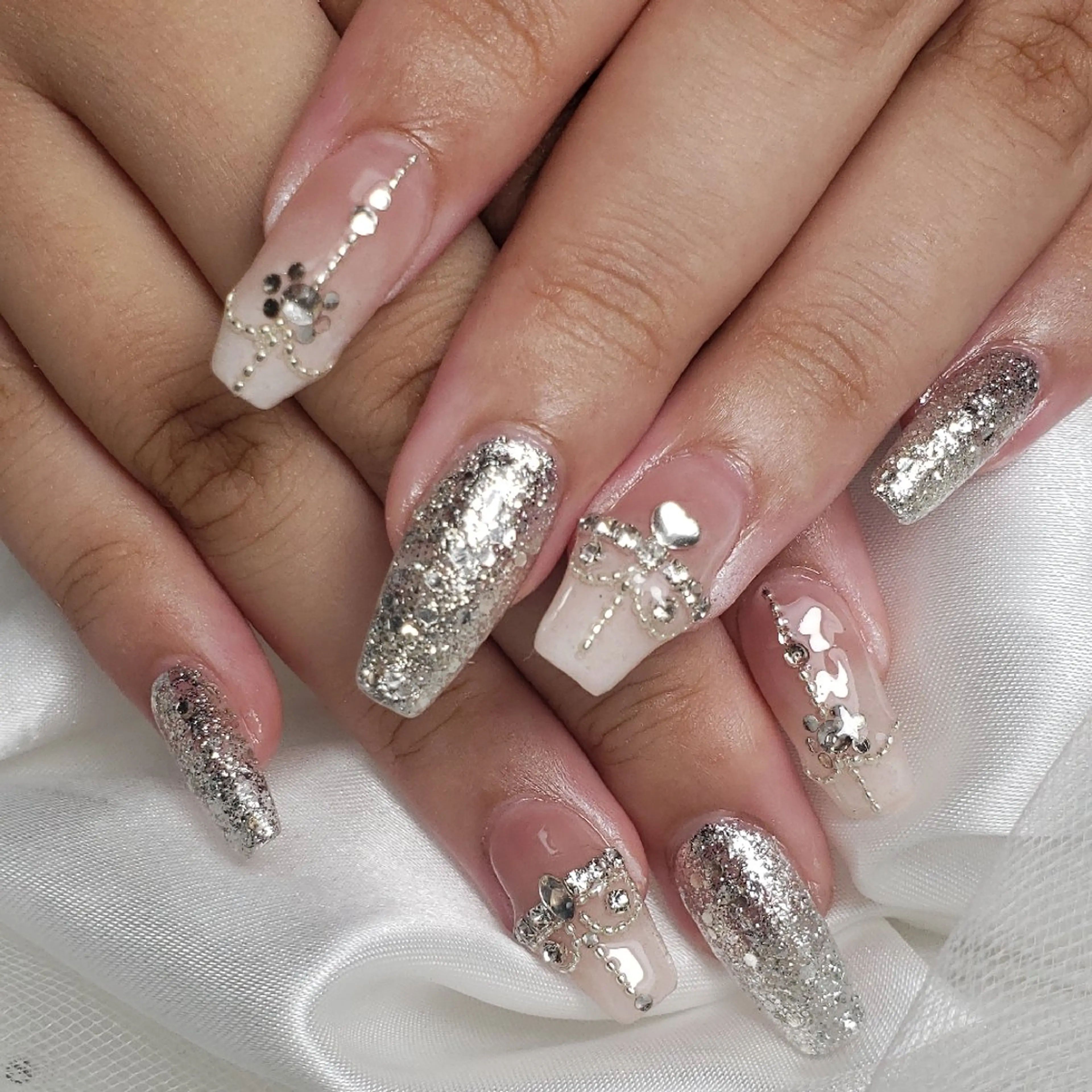 ネイル ビジュード ネイルのネイルデザイン