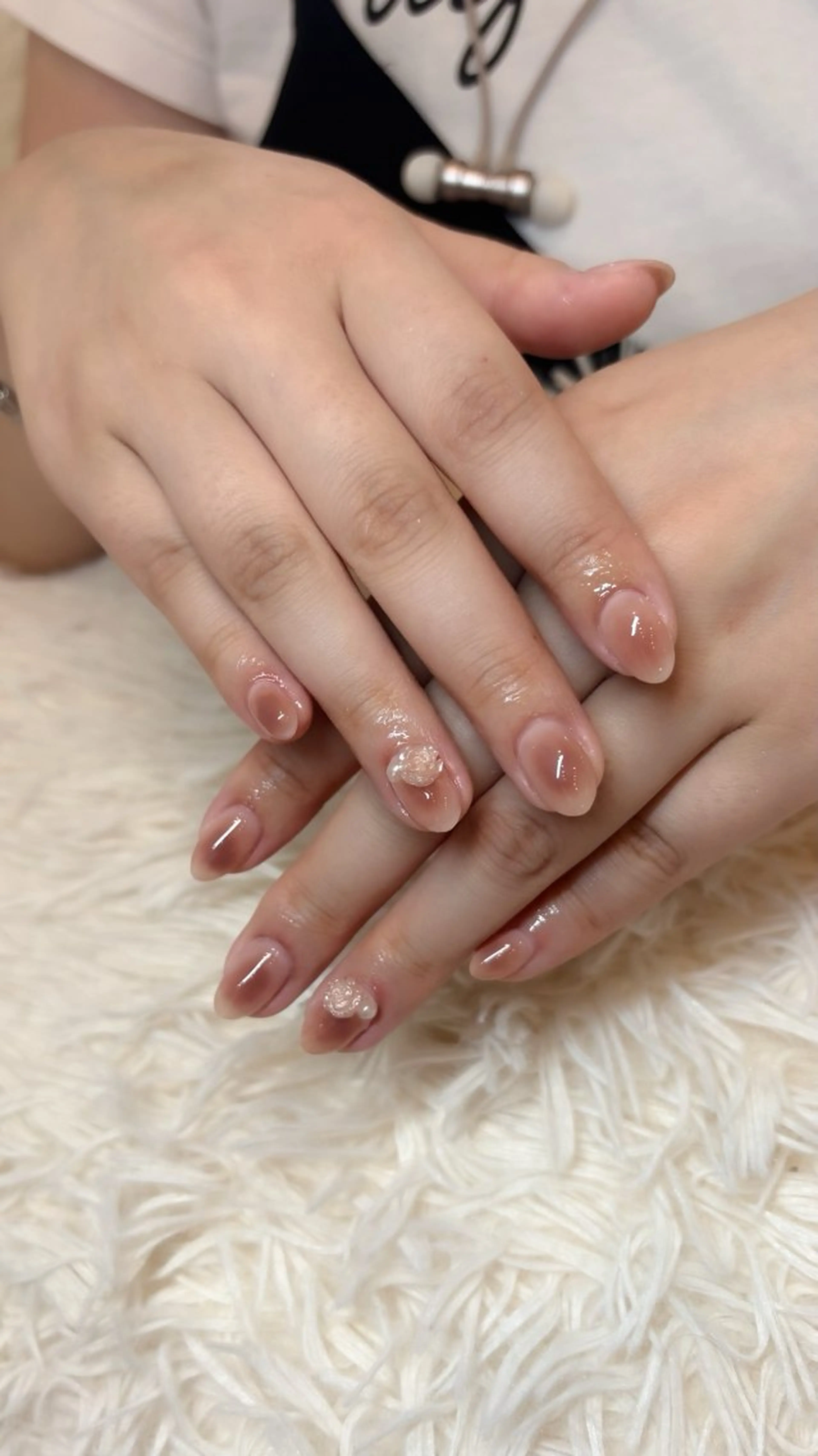 ネイル チークネイル Lucy's Eyelash & Nail 小倉店所属・t. suzuのネイルデザイン