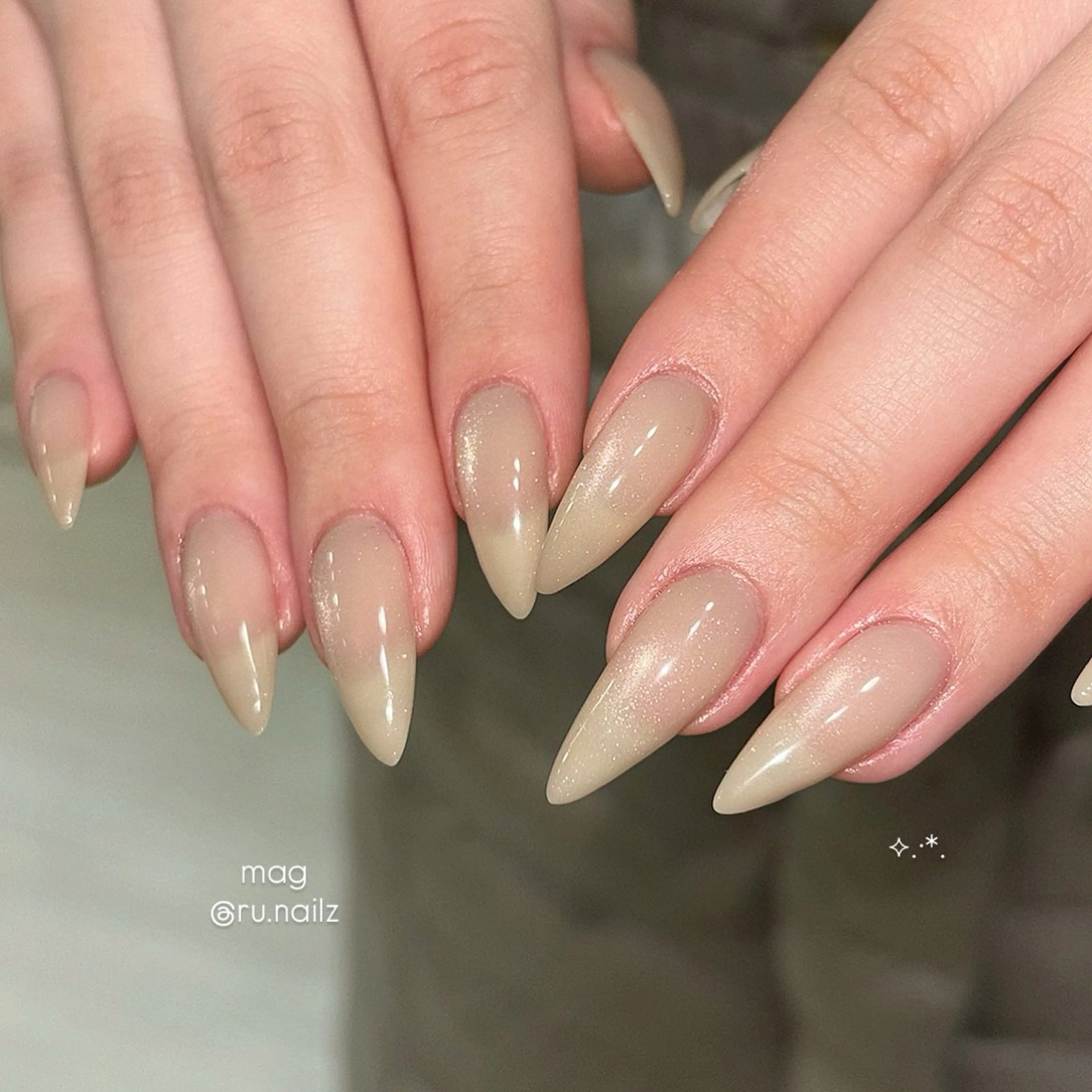 大人の余裕💍💎 オフ無し⌇マグネット 𝑜𝑟 ミラー ワンカラー️🥂🖤(丁寧ケア込み)の写真