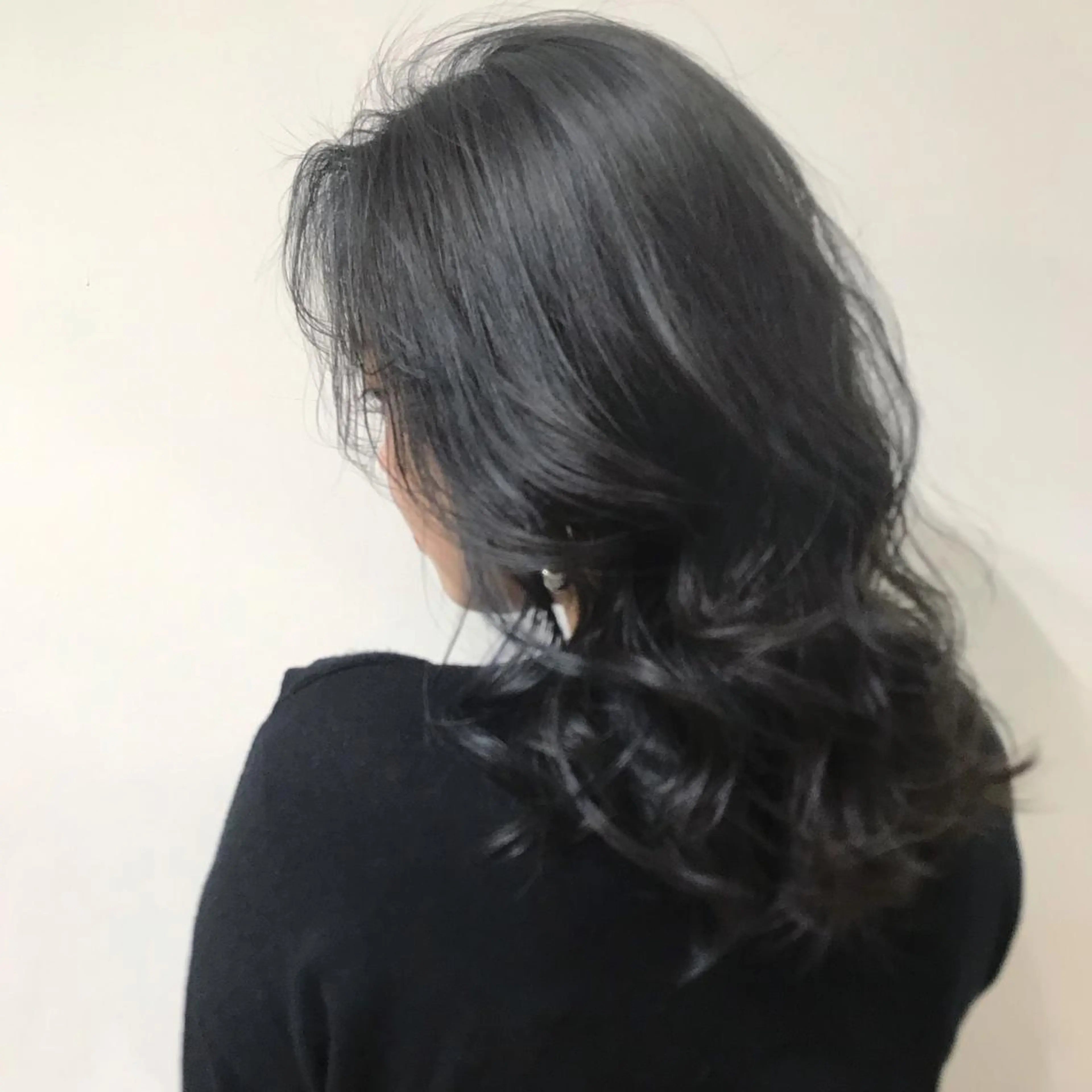 セミロング カラー 黒髪 ブルーカラー ブルーブラック ヘアカラー トリートメント レイヤー/顔周り /AKARIのヘアスタイル