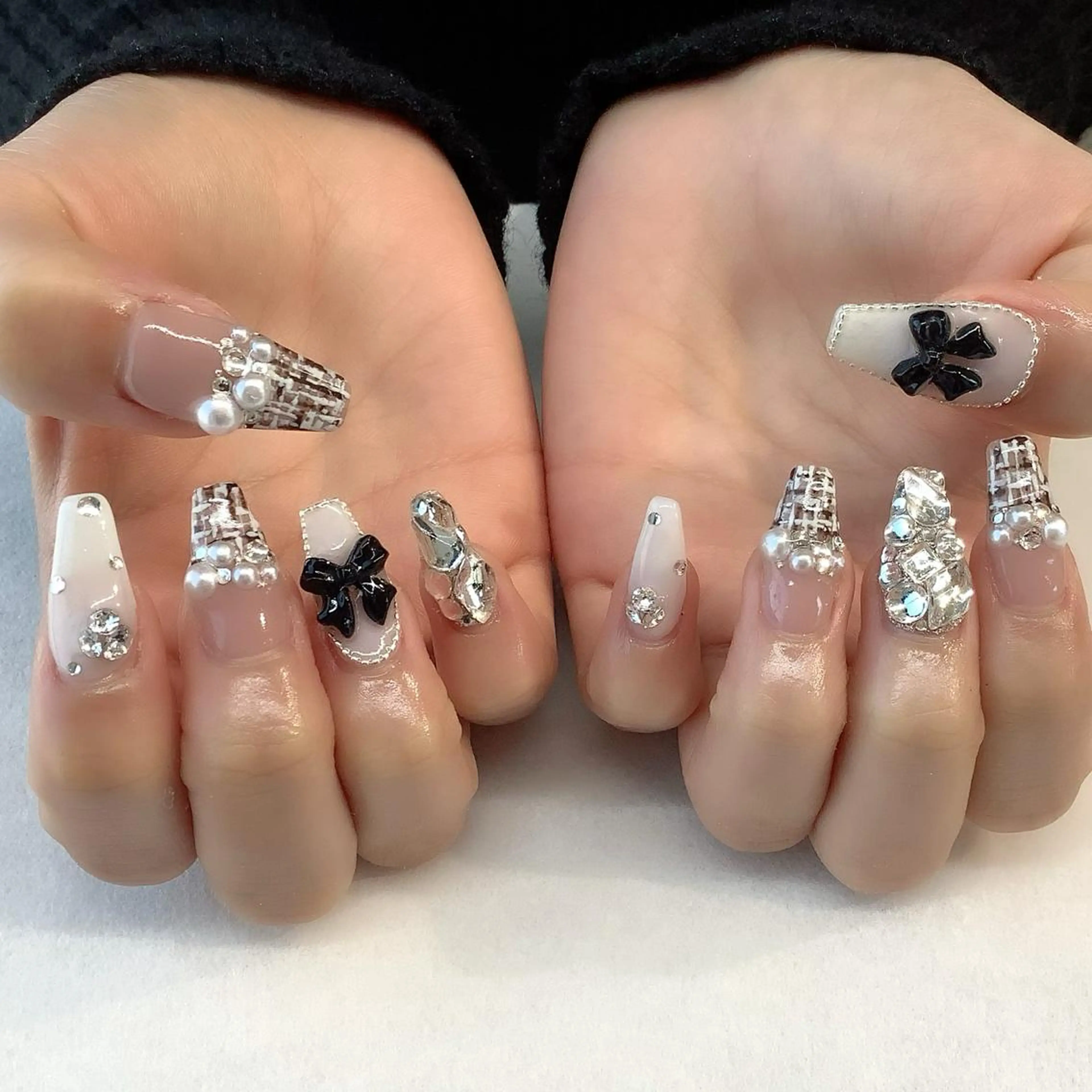 ネイル ハンドネイル 💎🐰 saki. m 🐰💎のネイルデザイン