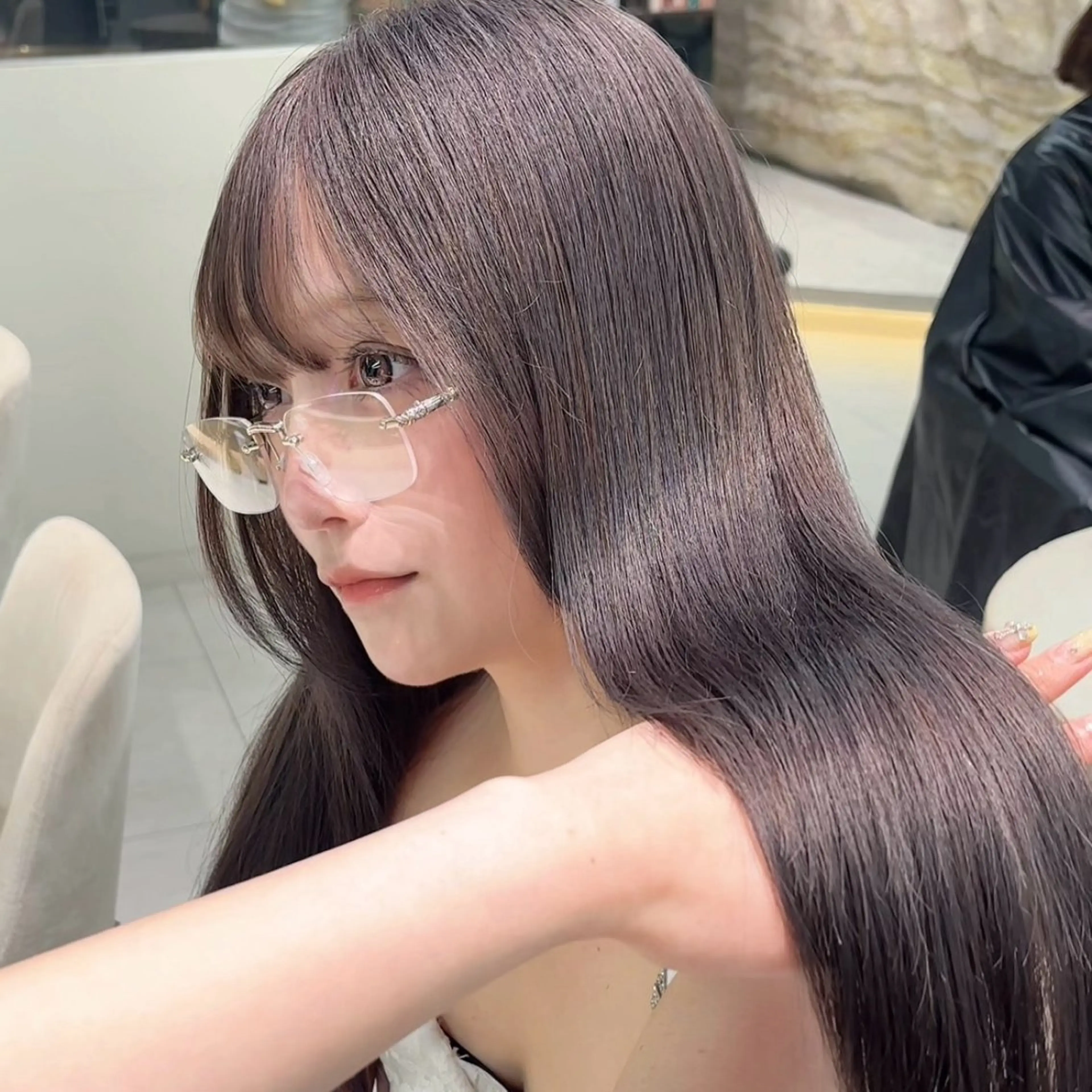 セミロング カラー ブリーチ 透明感カラー カット ヘアカラー トリートメント 🎀𝑆𝐴𝑅𝐴 /レイヤーカット🎀のヘアスタイル